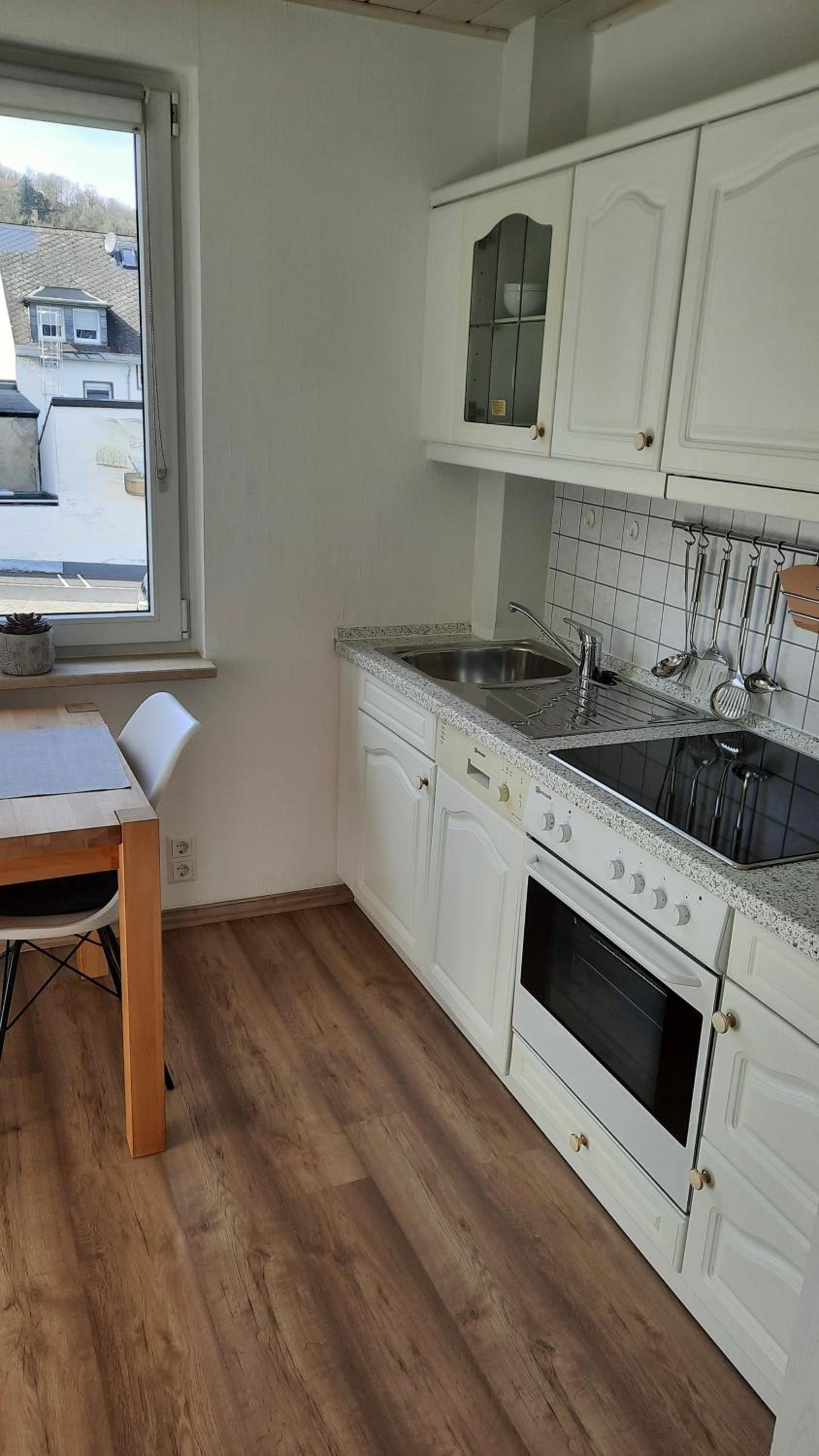 Apartment 4 with 1 Bedroom, Kitchen and Balcony photo 2