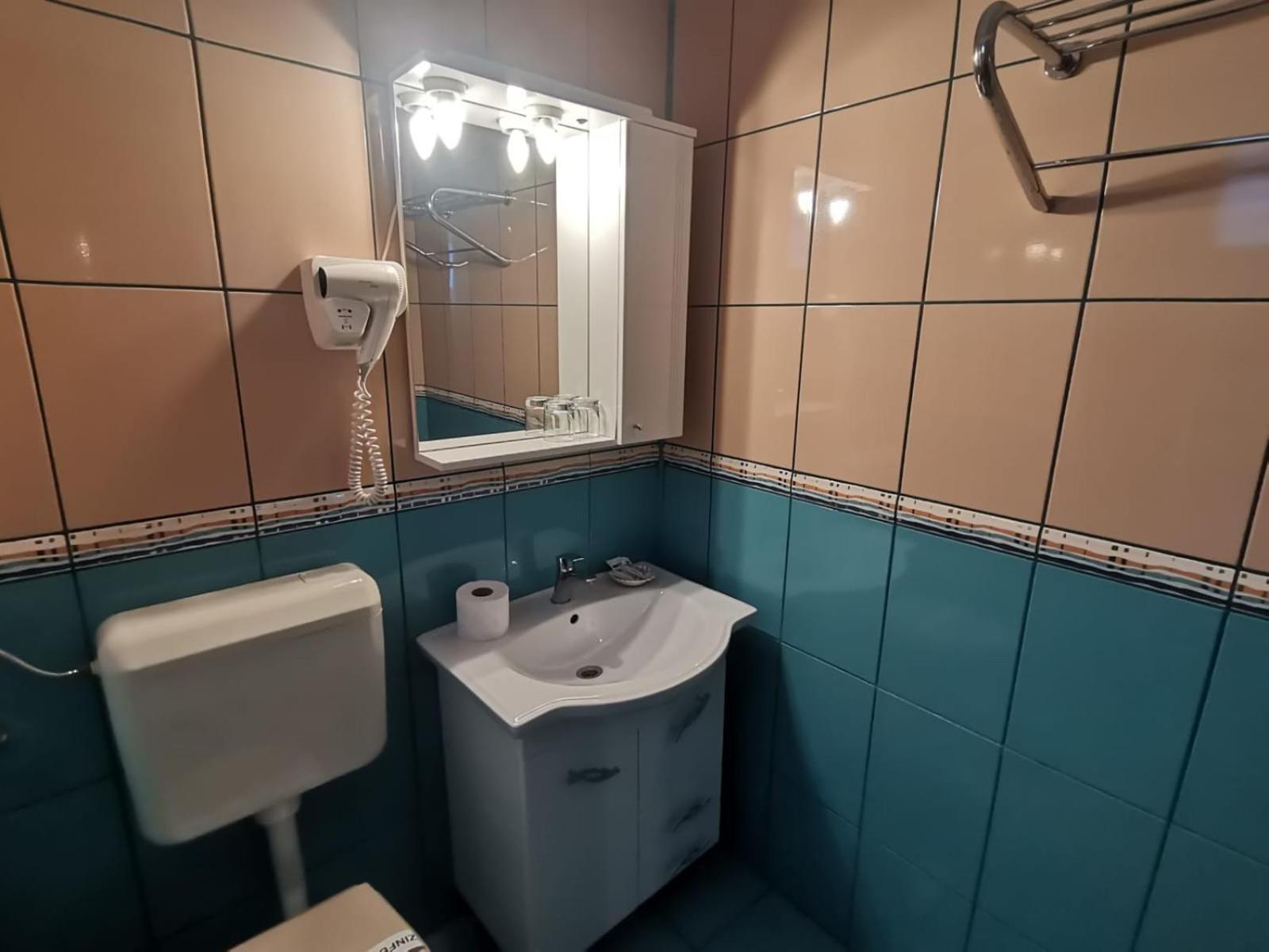 Double Room - Lower Ground Floor - Photo 8