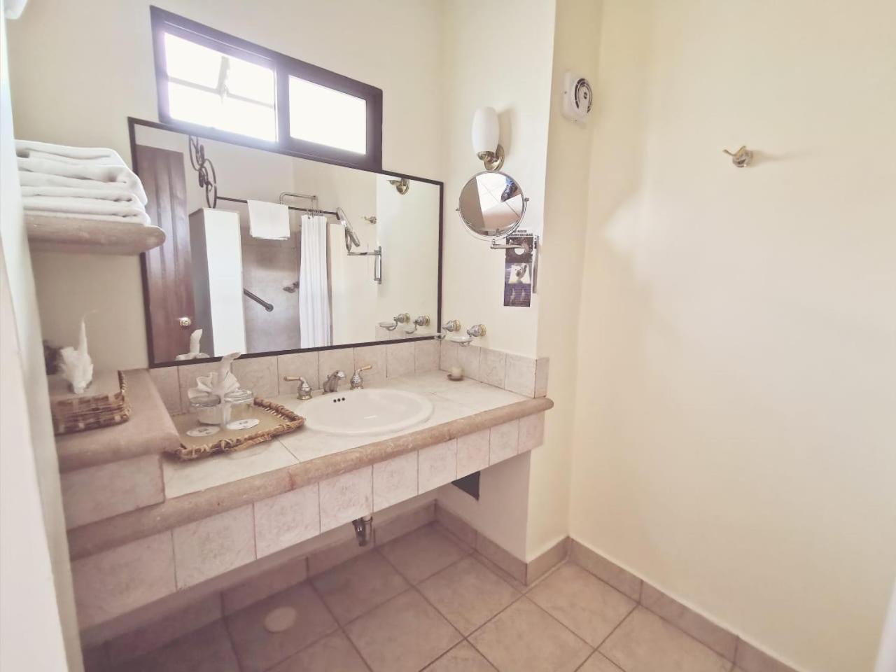 Double Room with Two Double Beds with Balcony photo 3