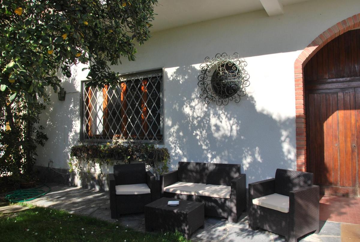 Villa - Beach Front photo 1