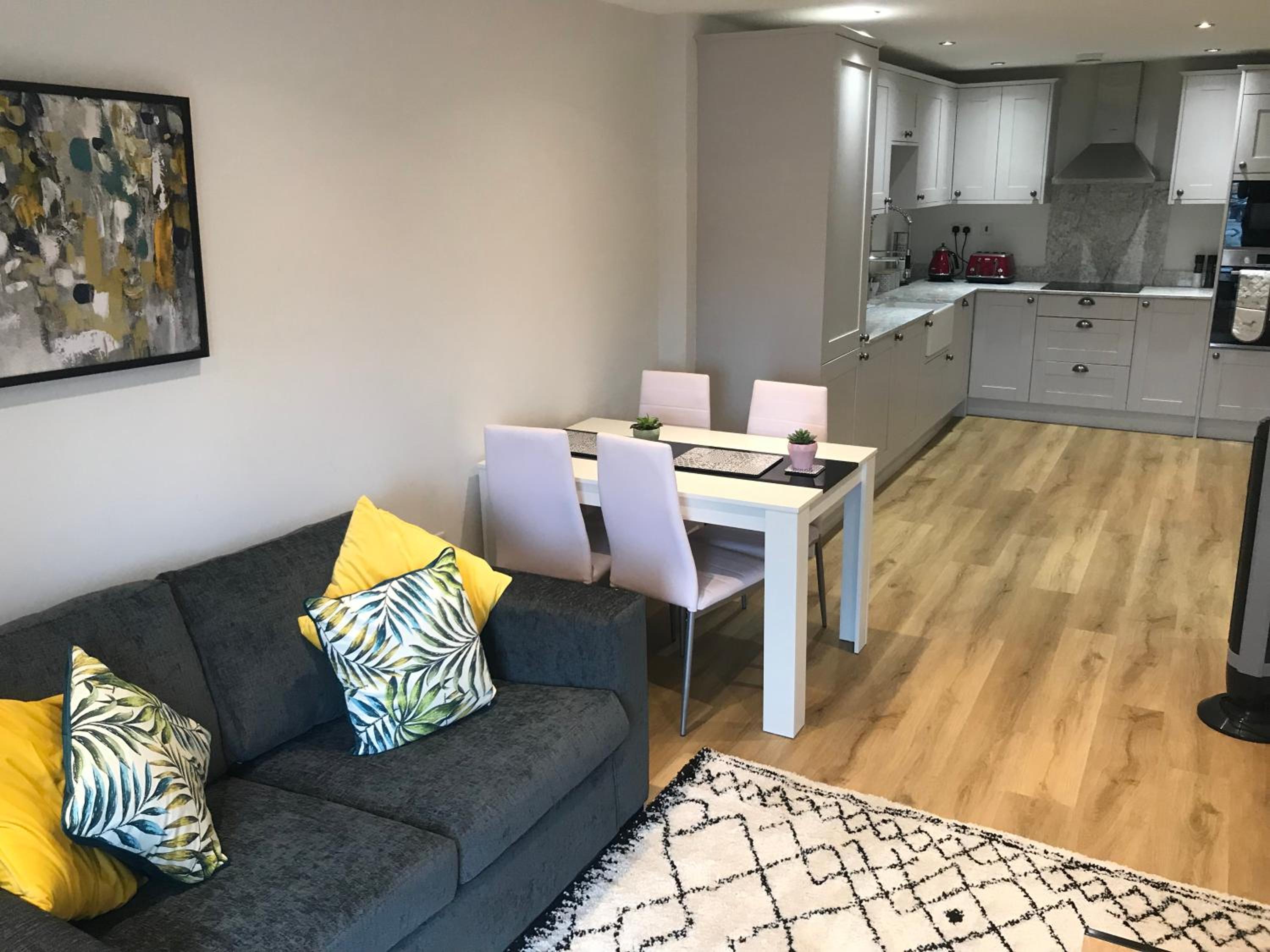 One-Bedroom Apartment photo 2