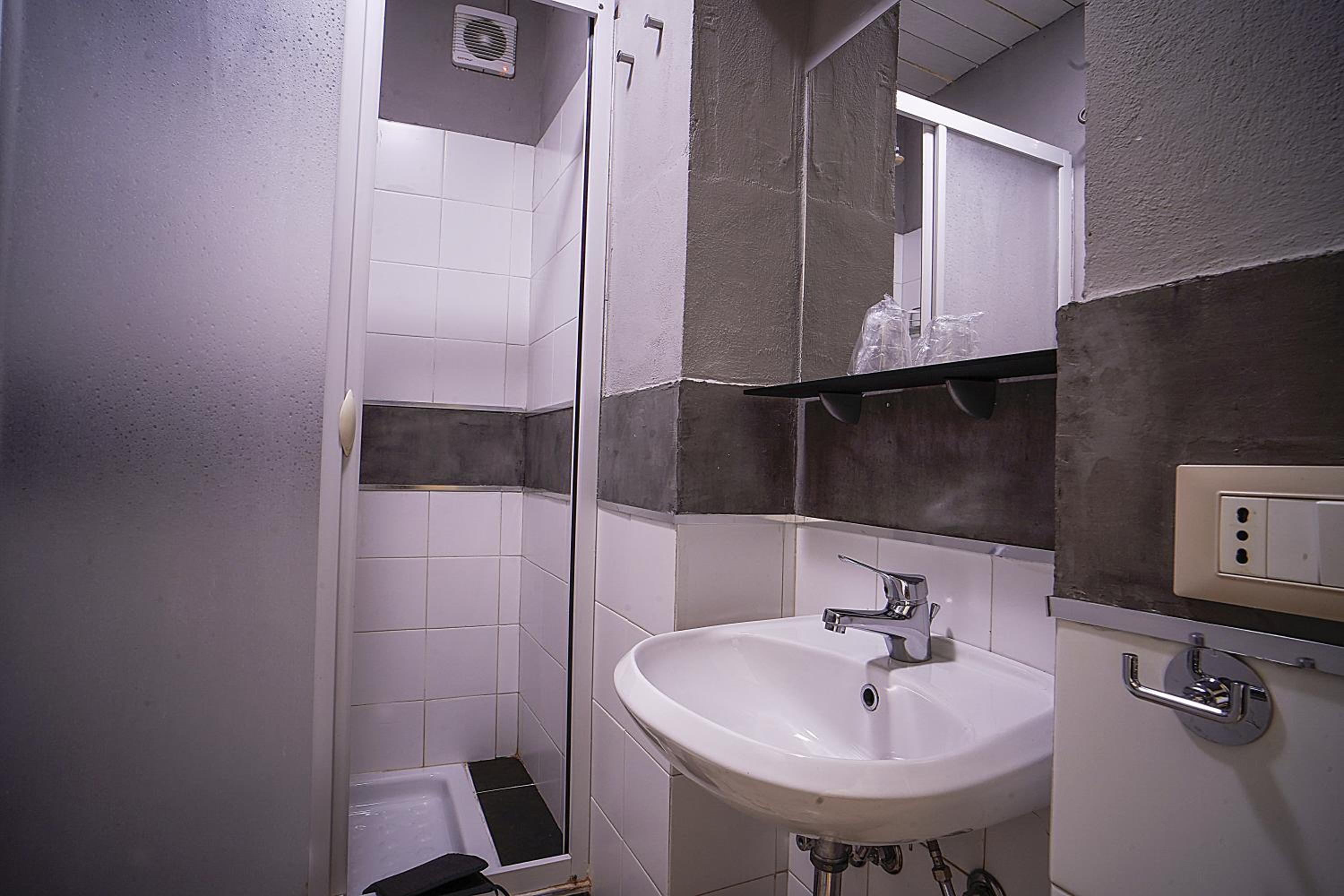Double Room with Balcony and Sea View - Photo 7