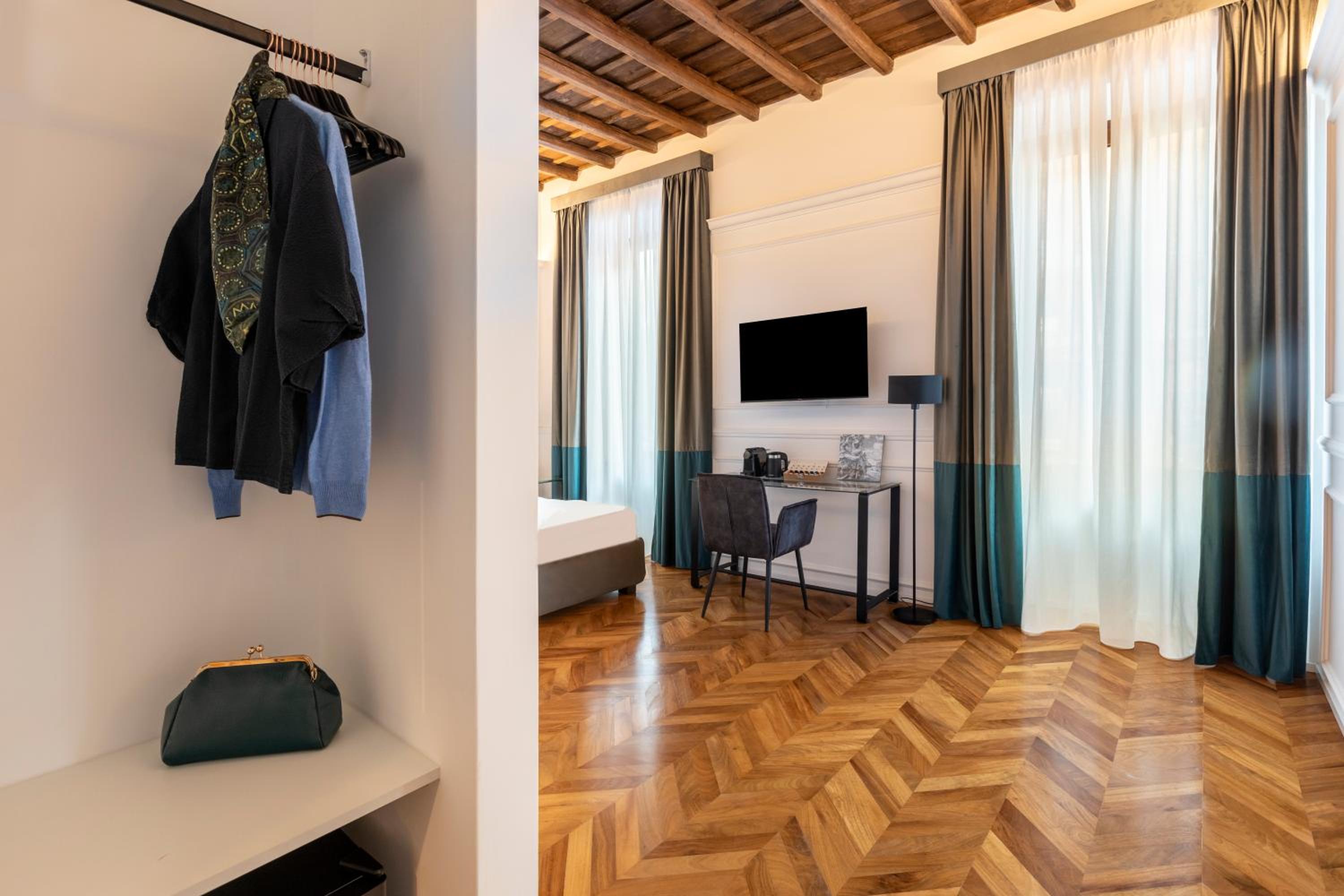 Superior Double Room photo 3