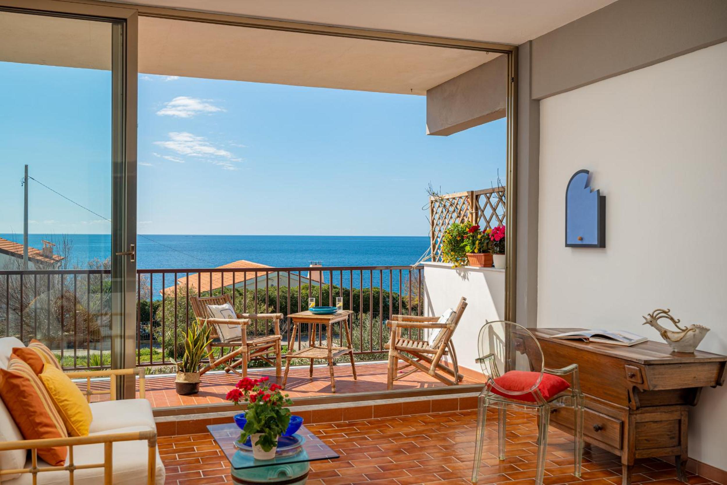 Apartment With Sea View photo 3
