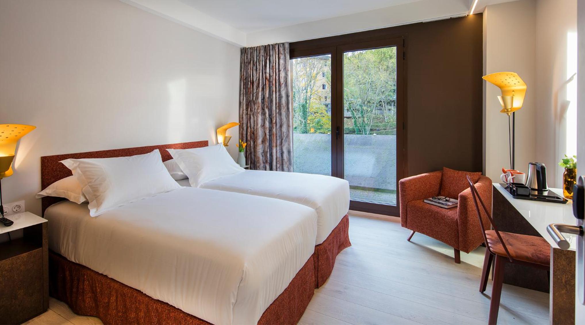 Standard Double Room - Photo 1