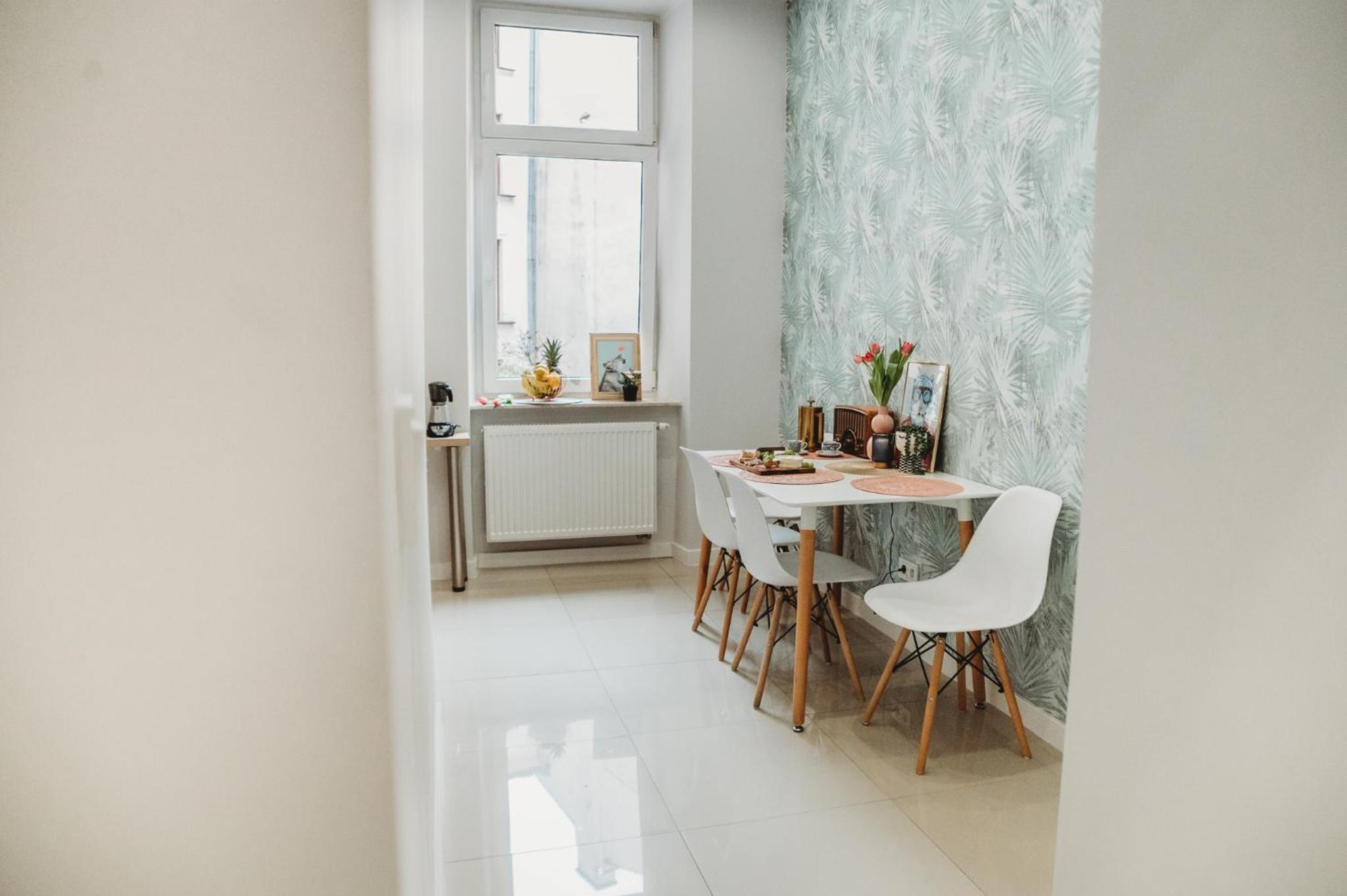 One-Bedroom Apartment - Photo 8