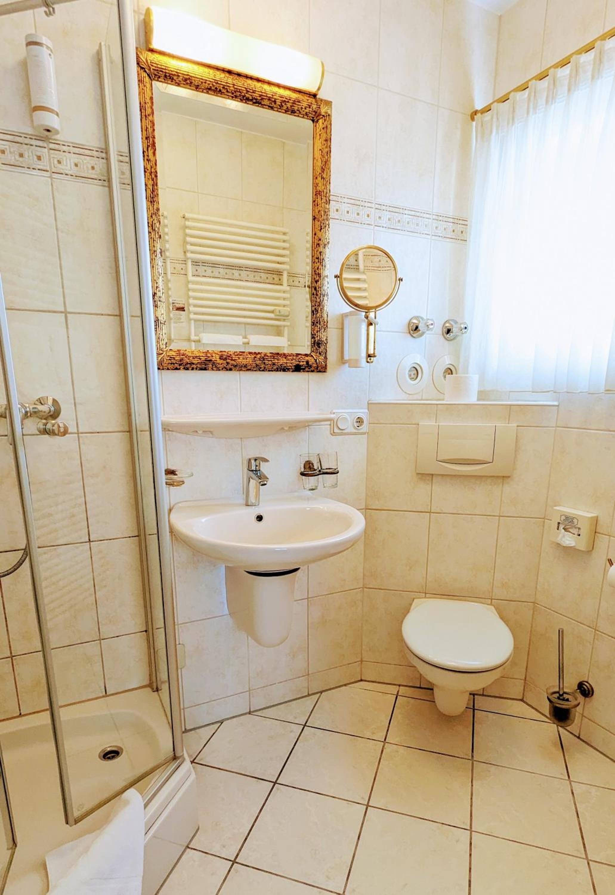 Double Room - Photo 10