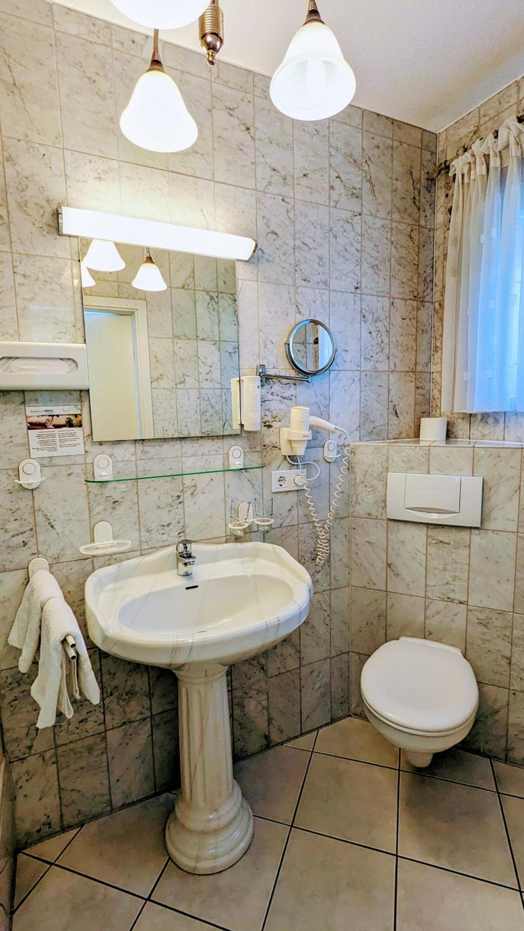 Double Room - Photo 4