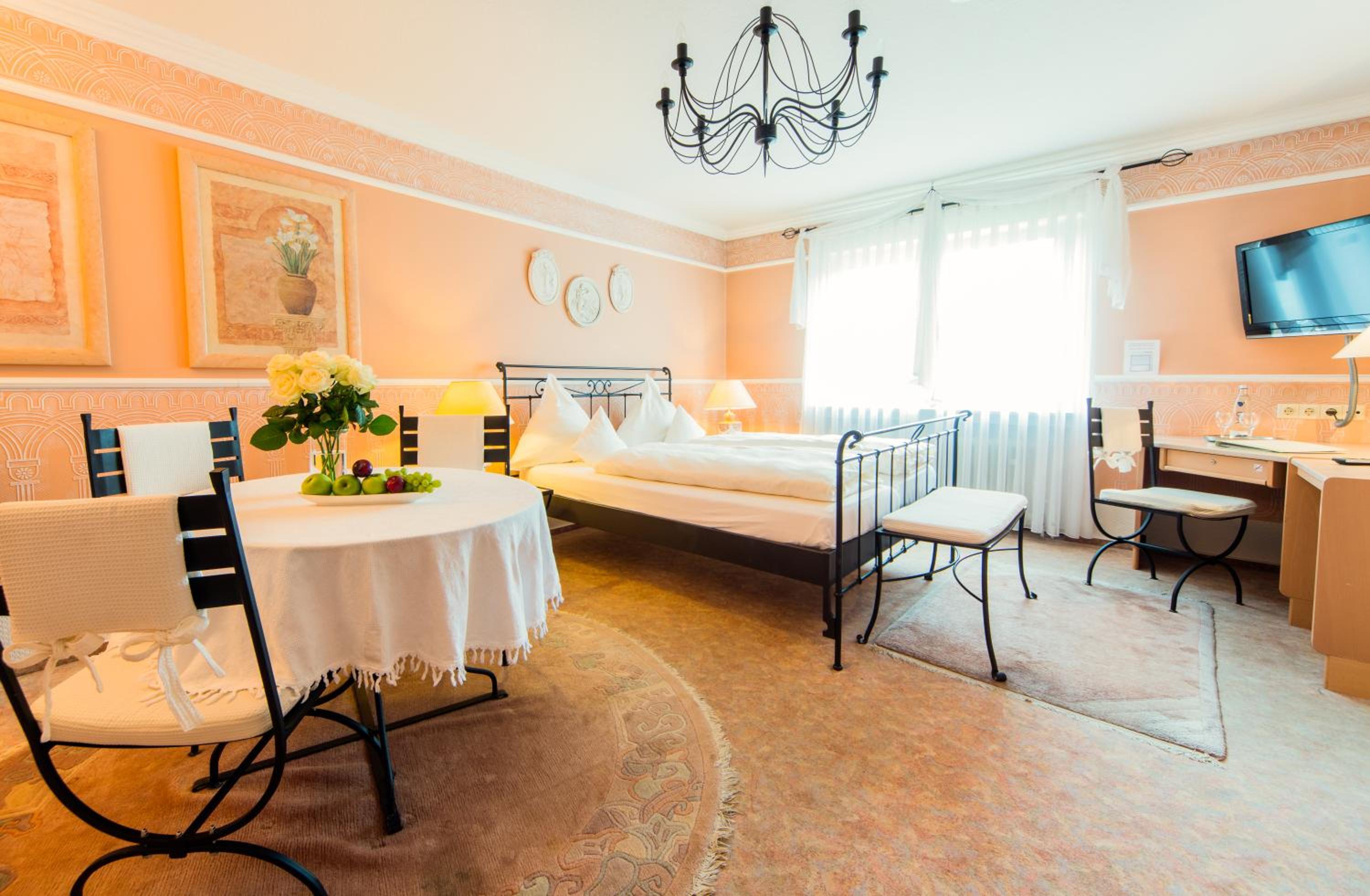 Double Room - Photo 25