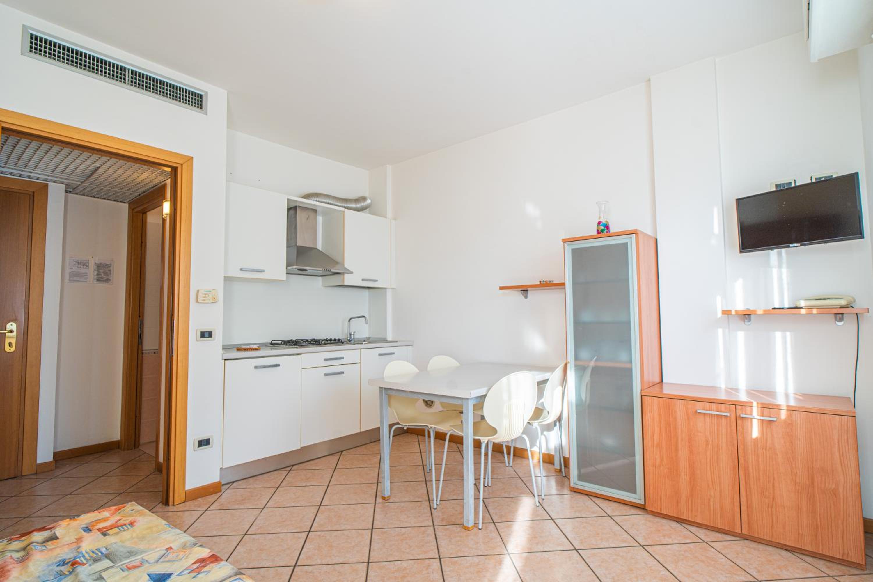Apartment photo 3