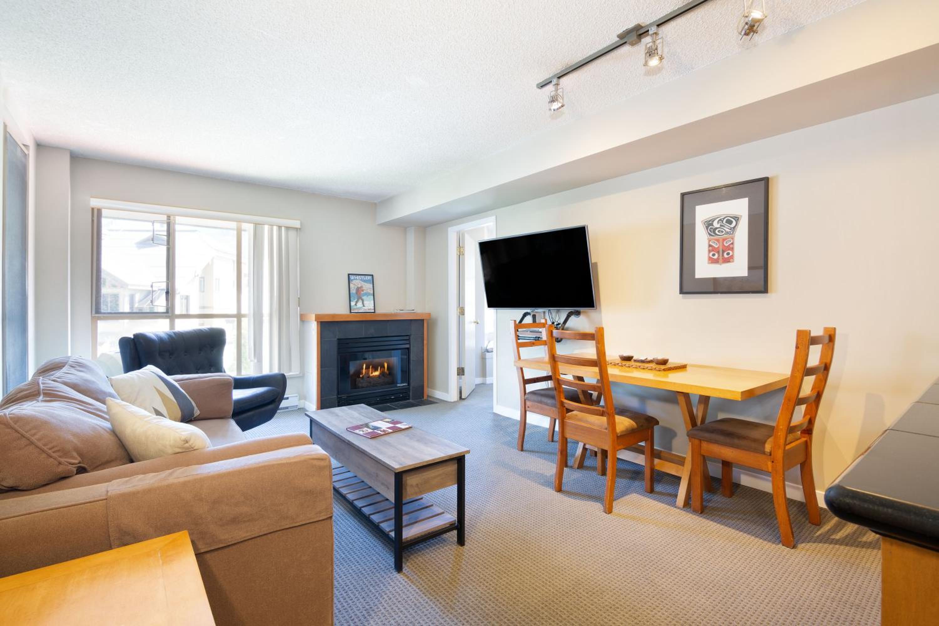 1 Bedroom (402)