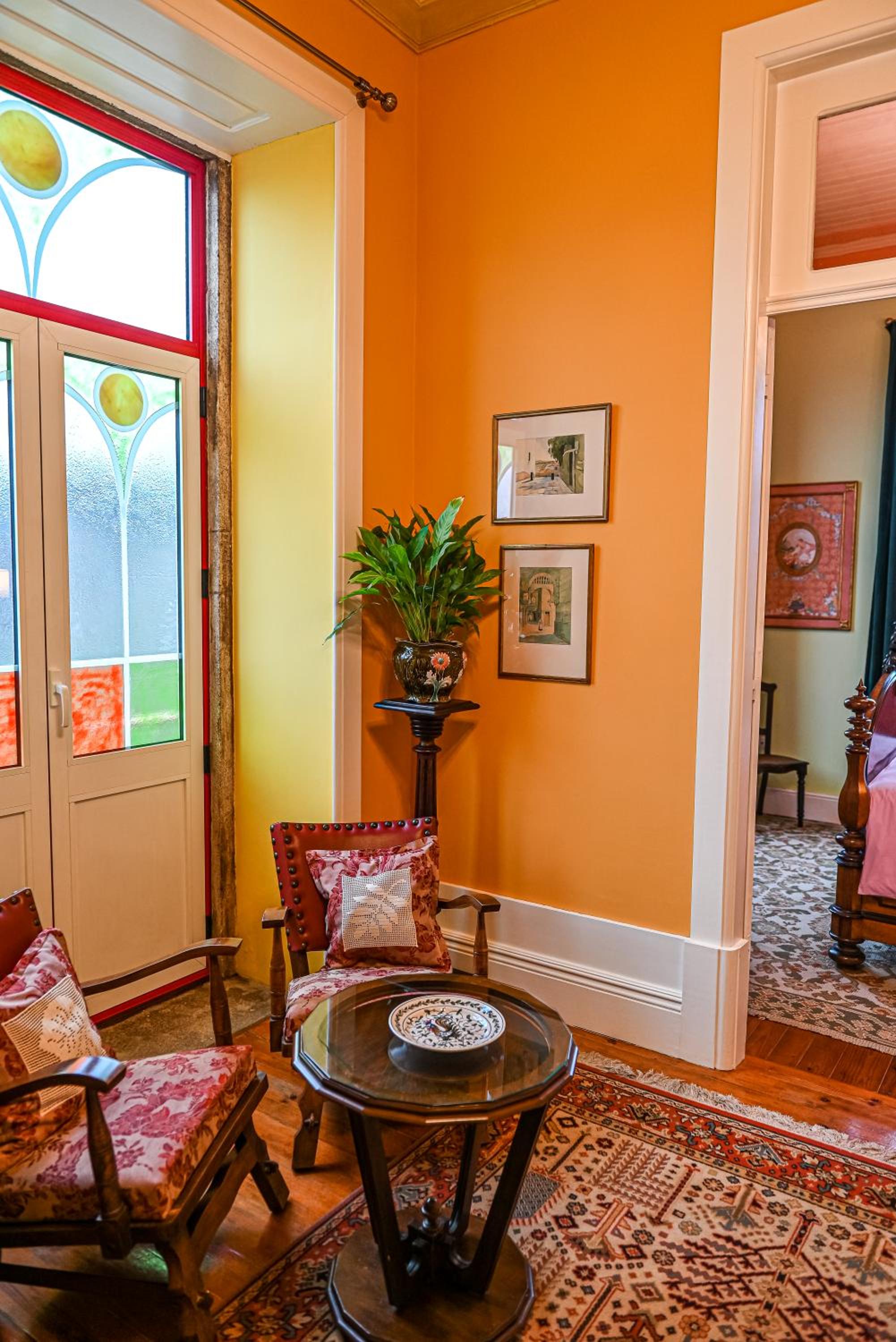 One-Bedroom Suite - Photo 2