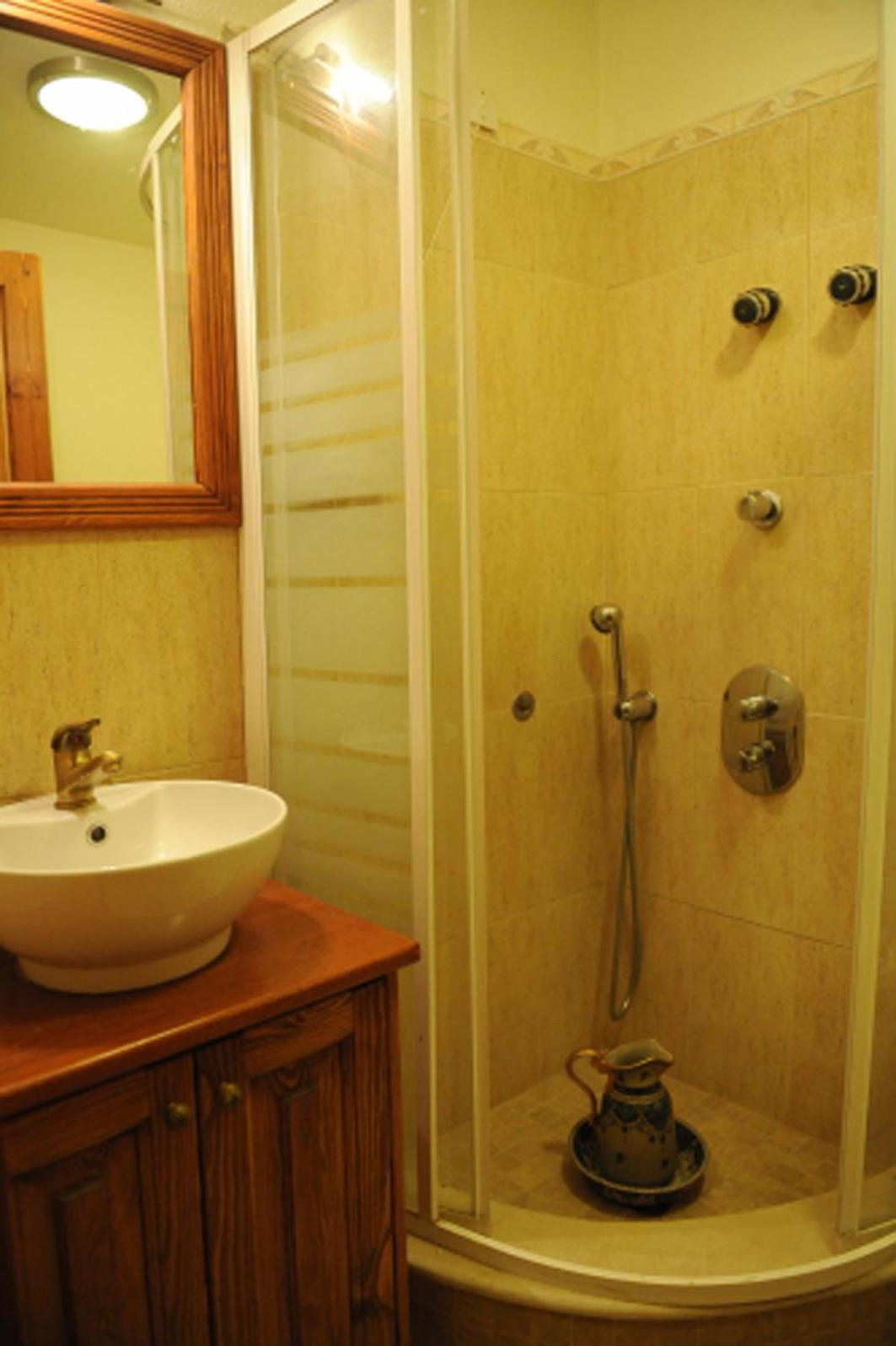 Deluxe Double Room with Balcony photo 3