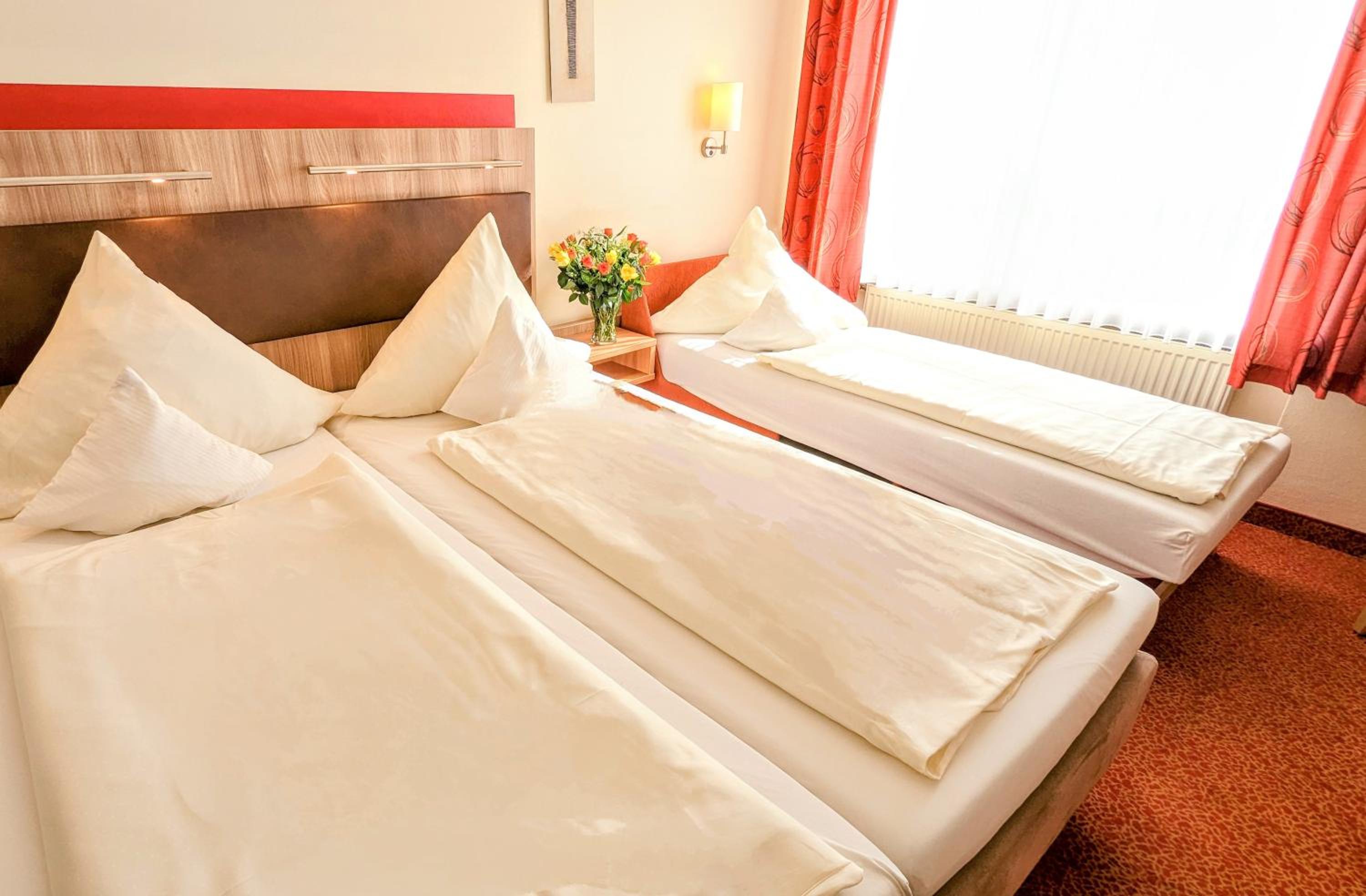 Triple Room - Photo 8