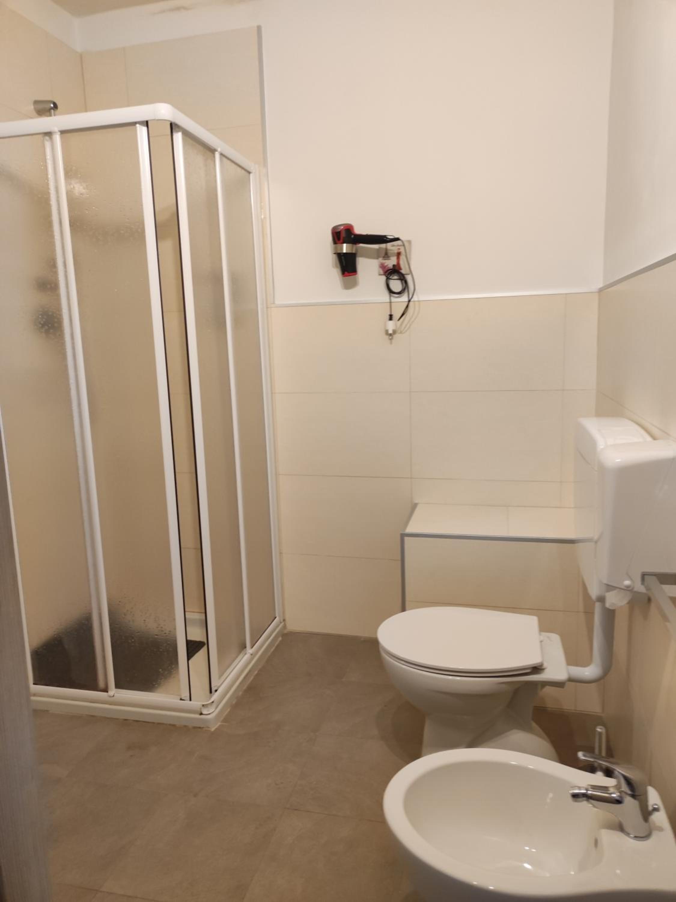 Double Room with Balcony - Photo 4
