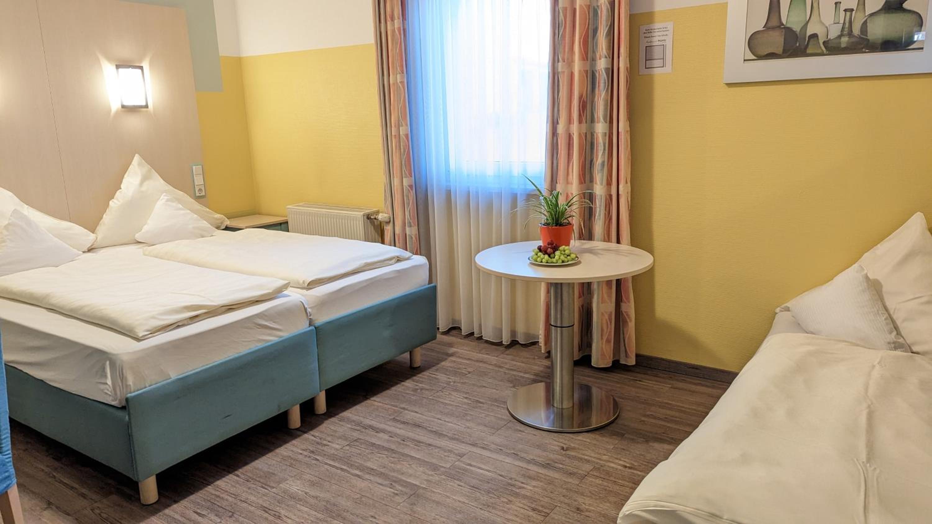 Quadruple Room - Photo 5