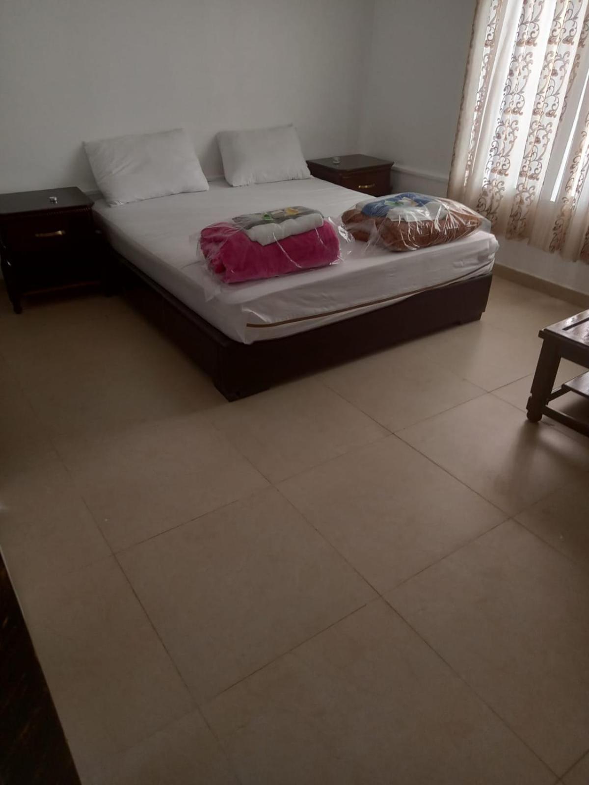 Twin Room with Private Bathroom photo 3