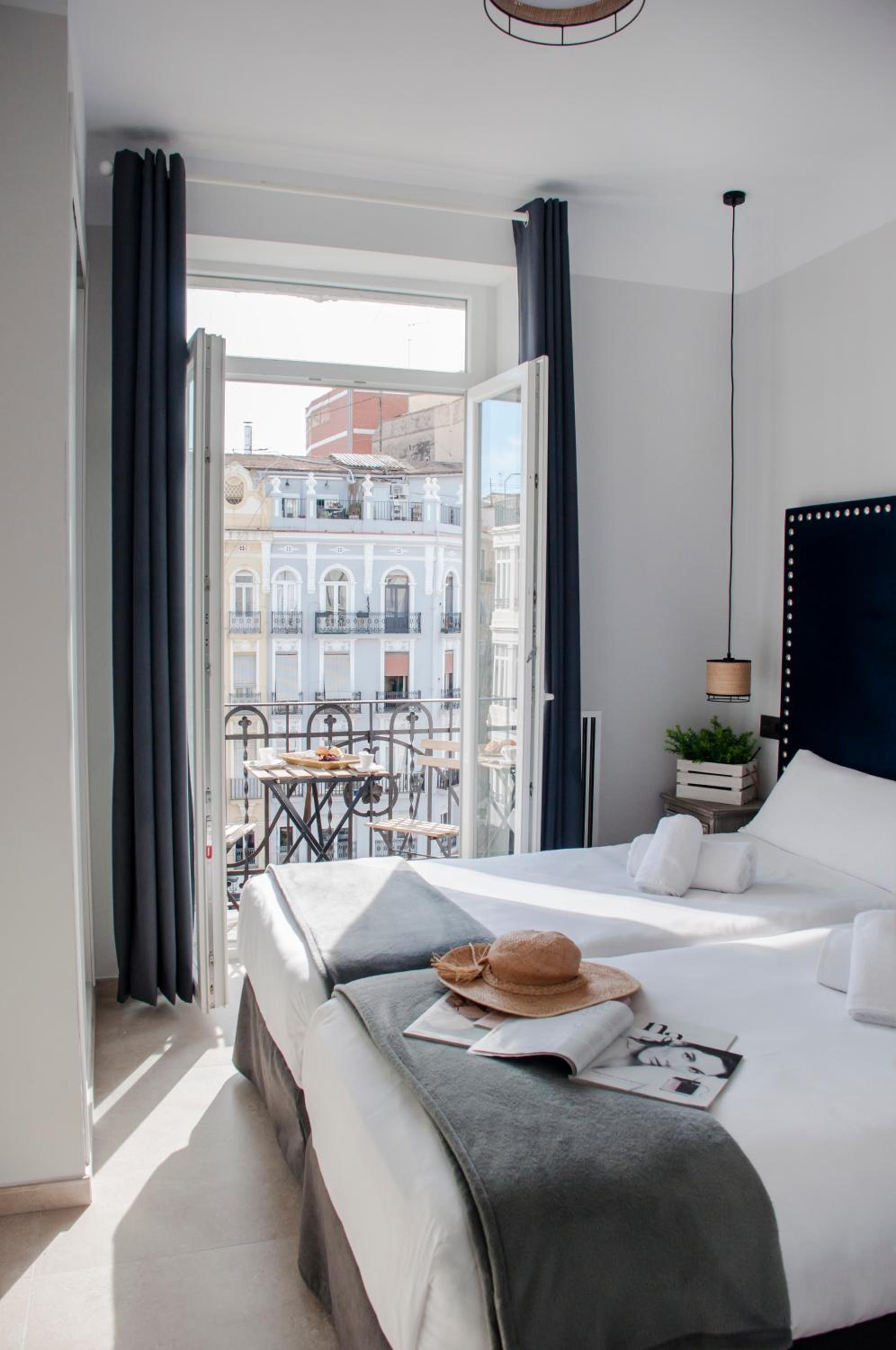 Apartamento con Balcón
