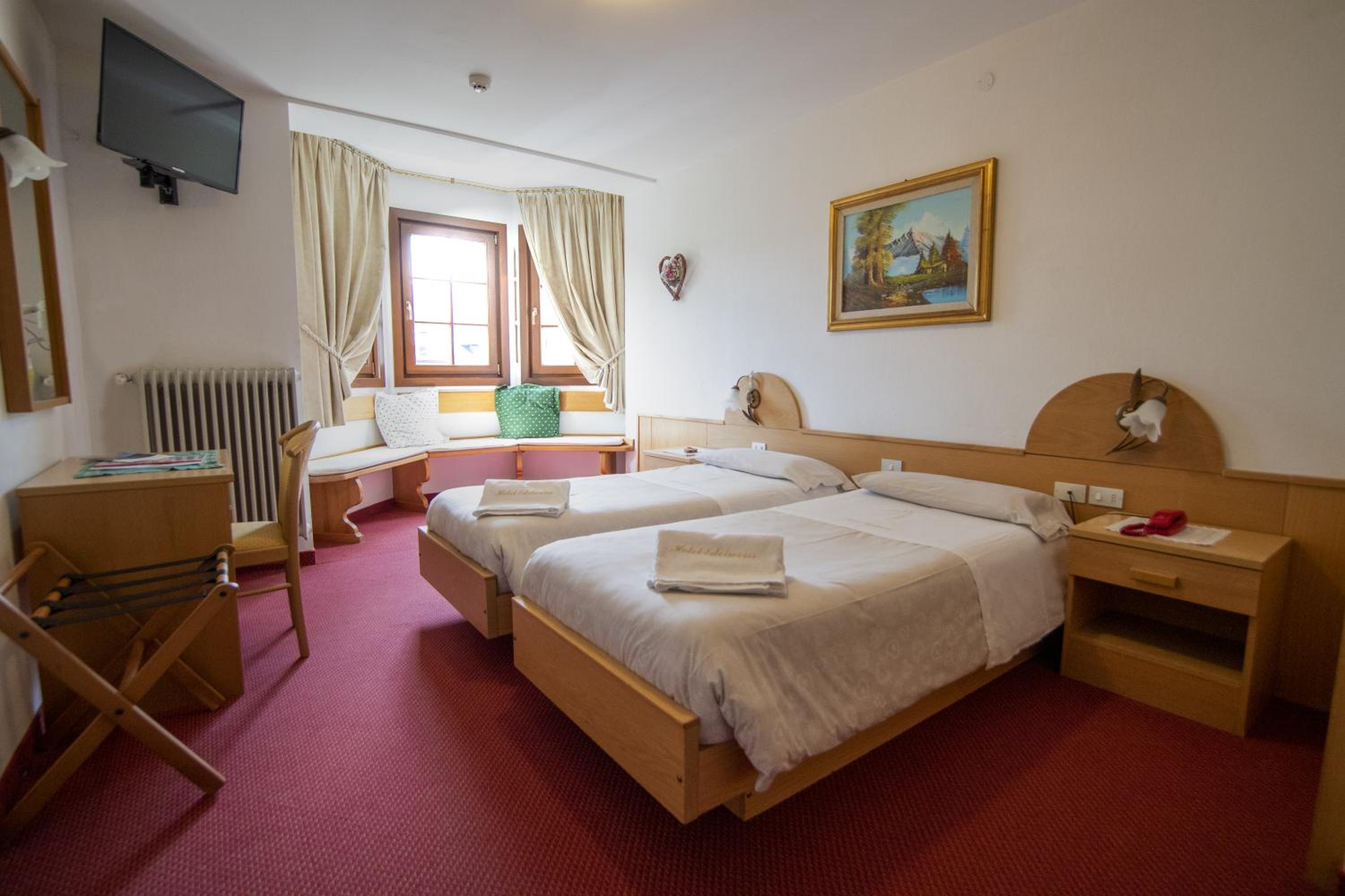 Standard Double Room - Photo 1