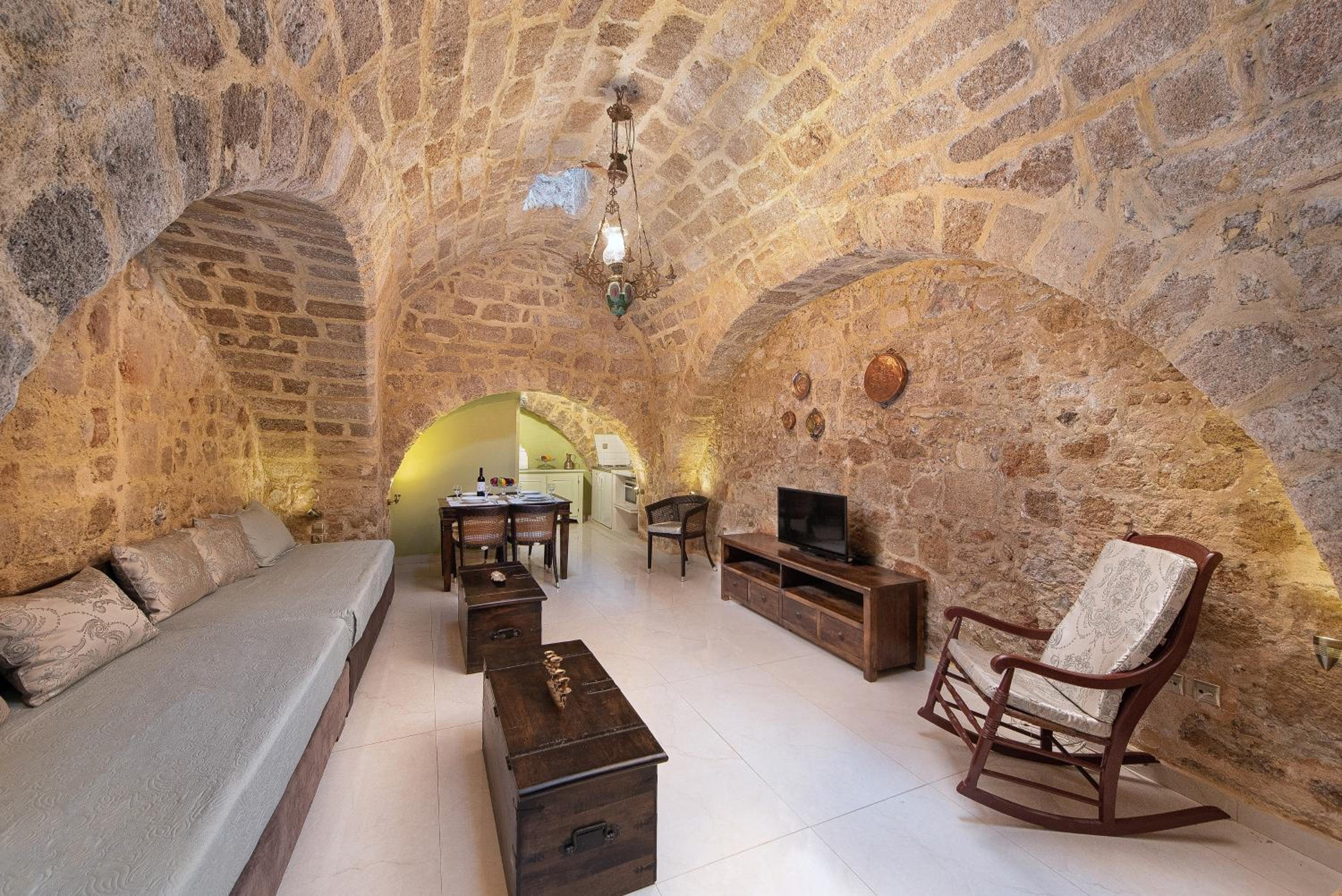 One Bedroom Apartment