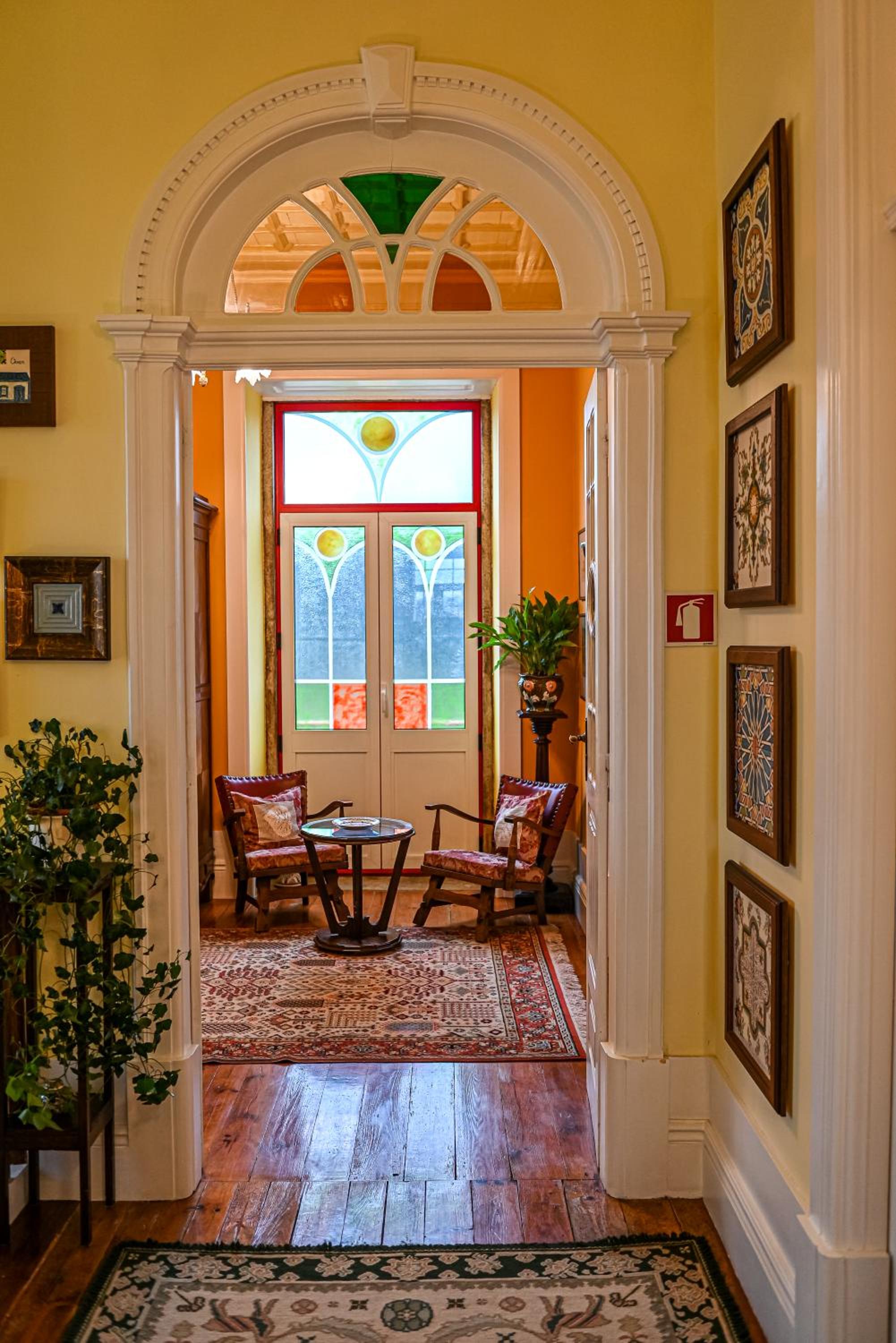 One-Bedroom Suite - Photo 6