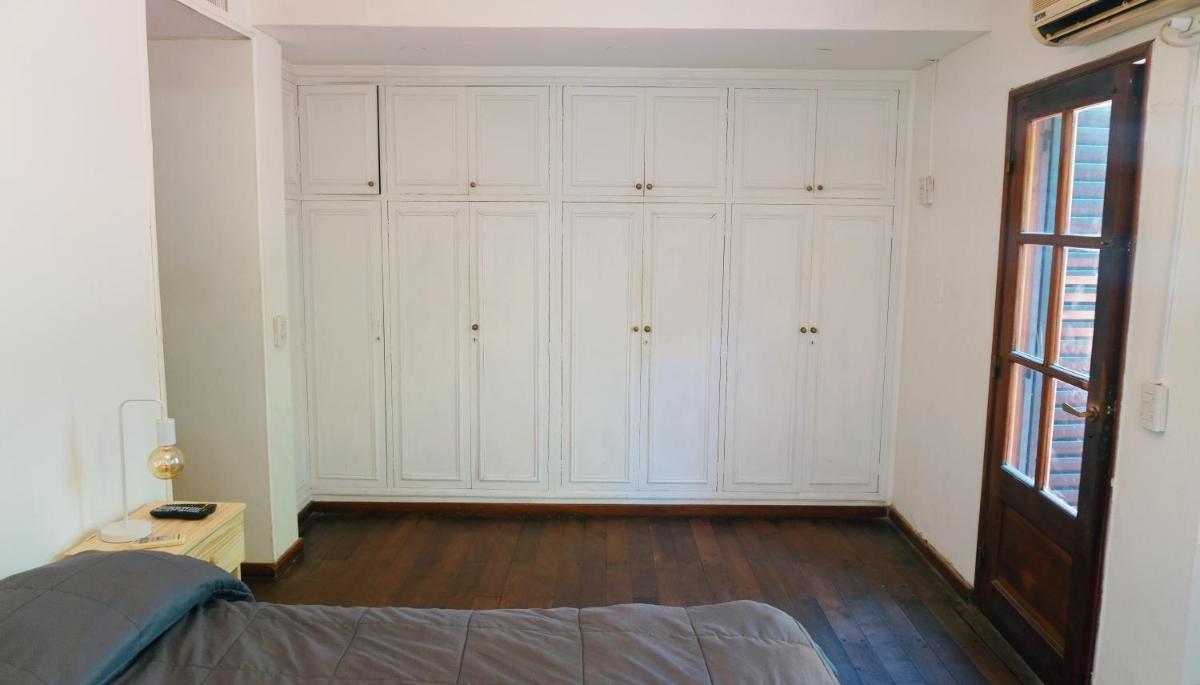 Queen Suite with Private Bathroom photo 2