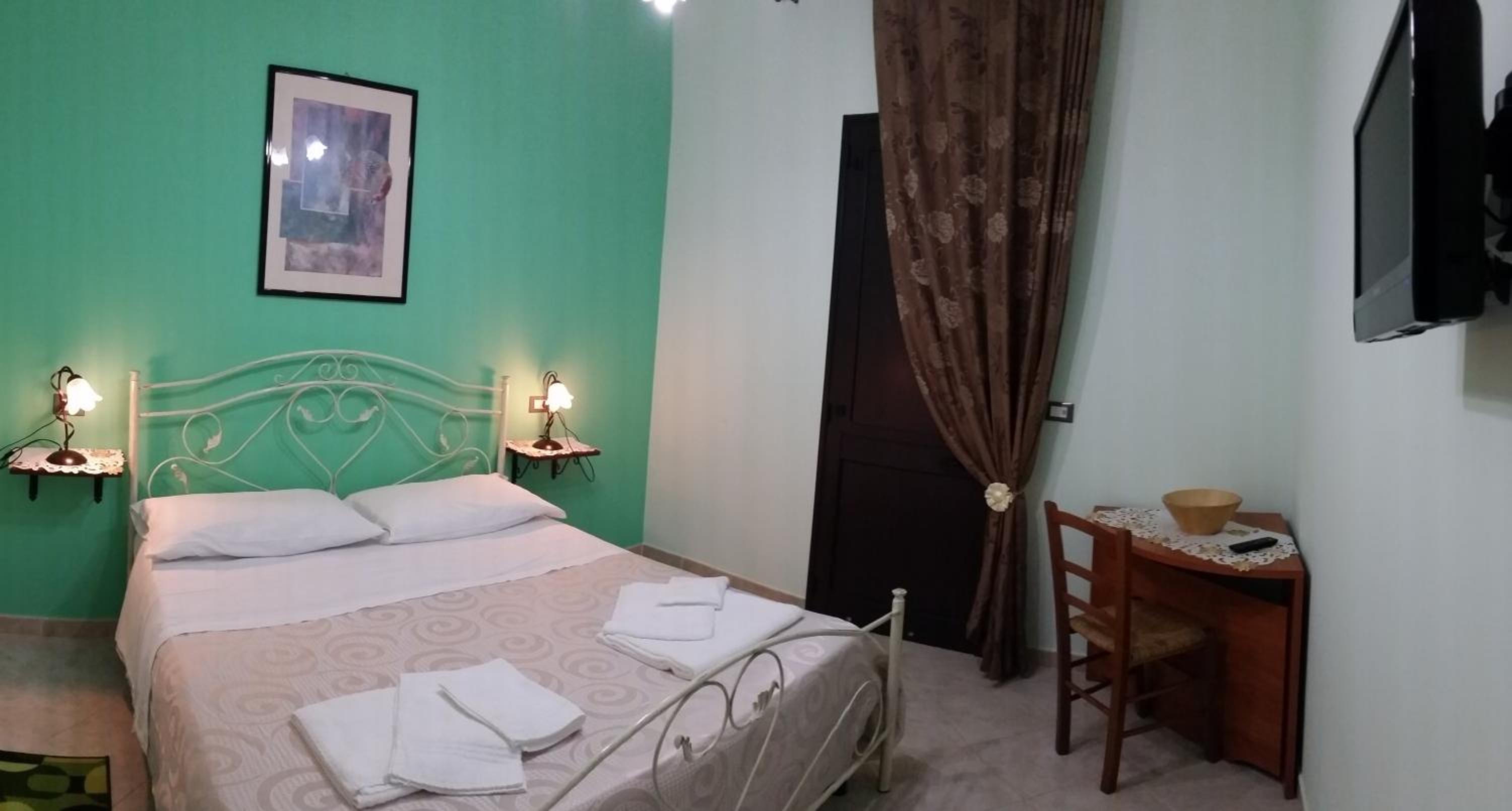 Double or Twin Room photo 1