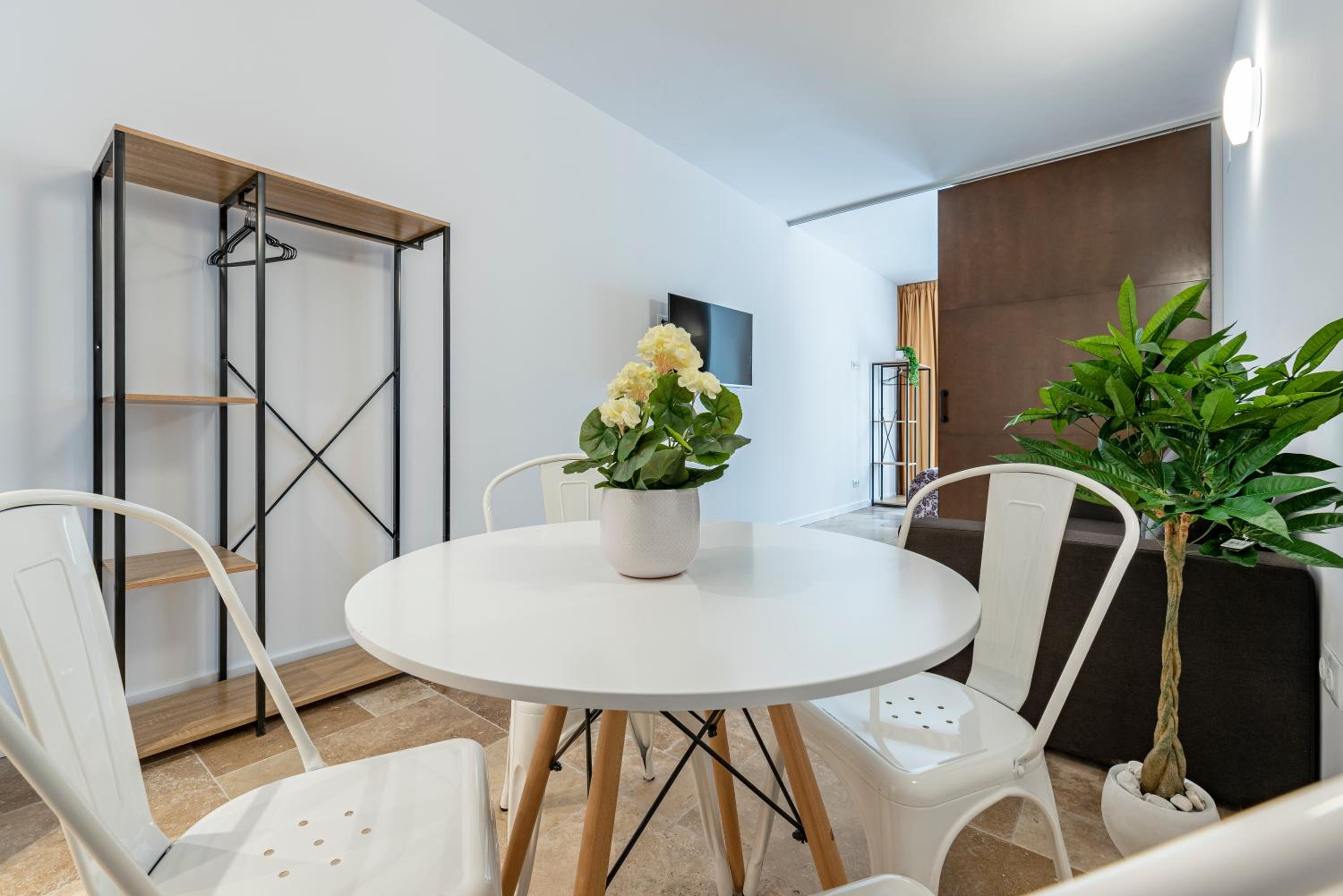 Apartment photo 3