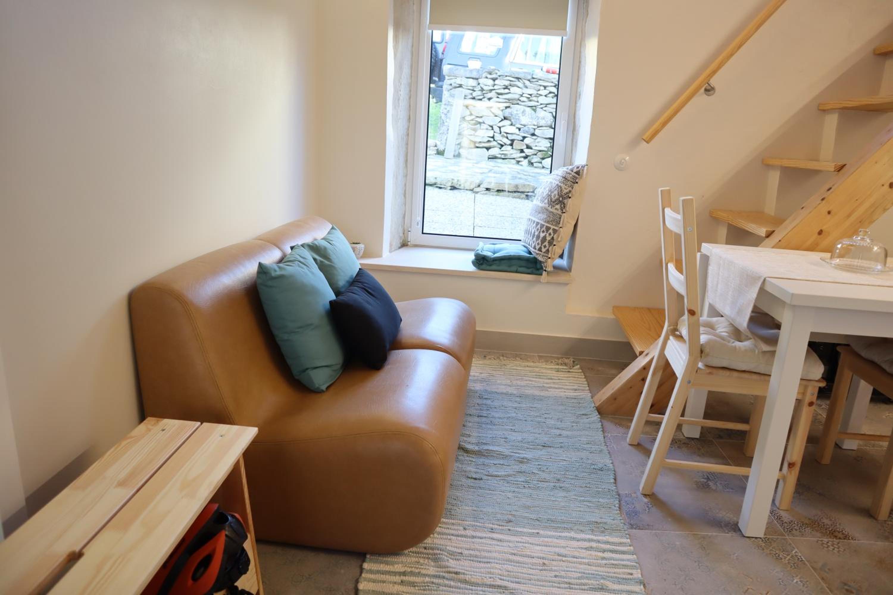 One-Bedroom House photo 1