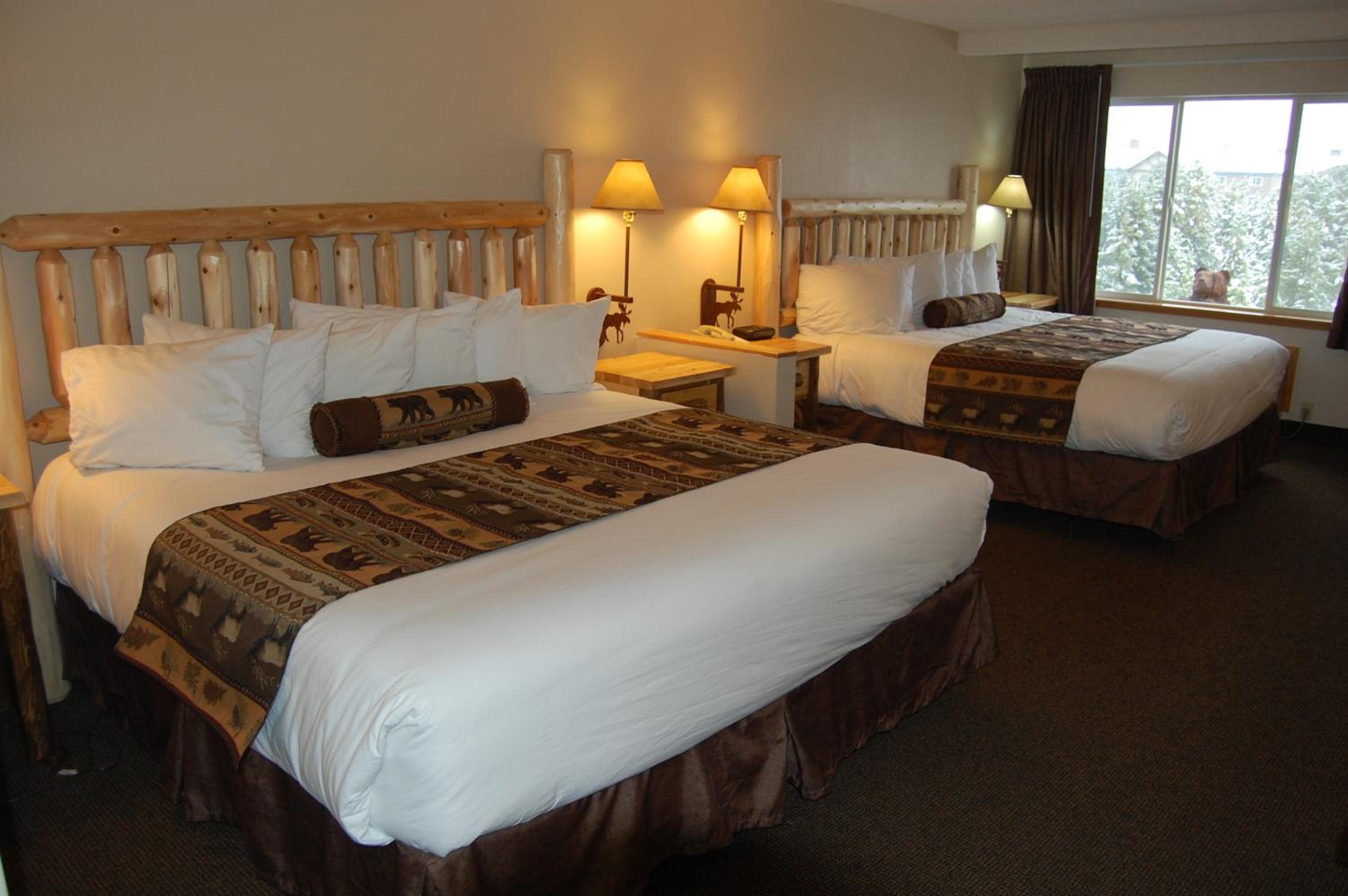 Deluxe king room