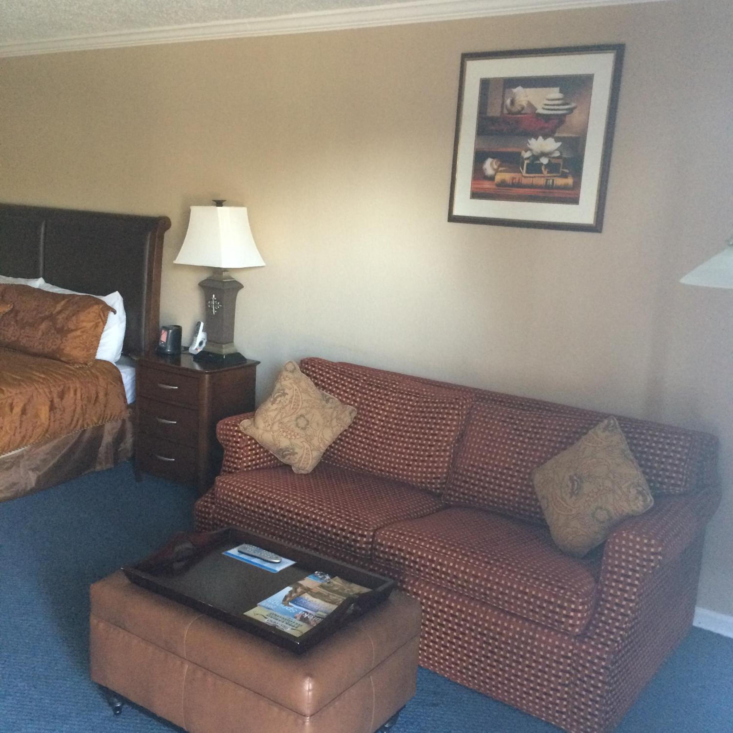 King Suite - Photo 2