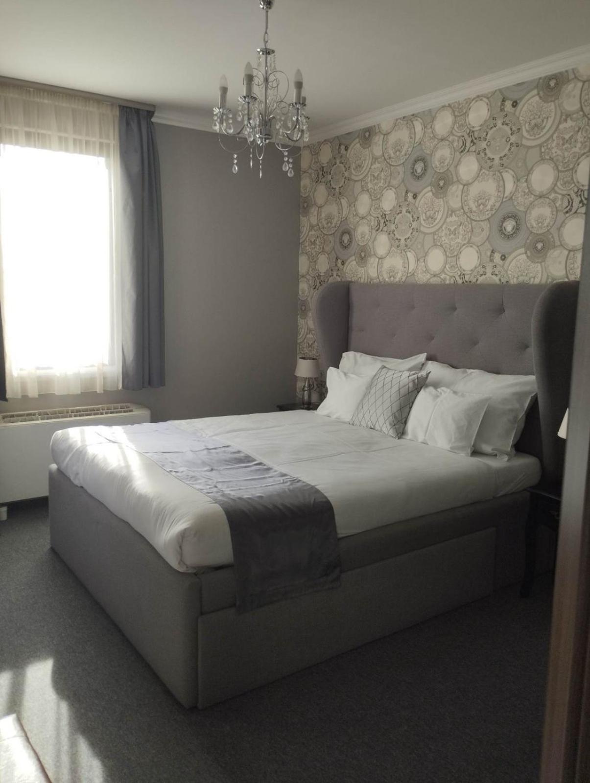 Deluxe Junior Suite - Photo 5
