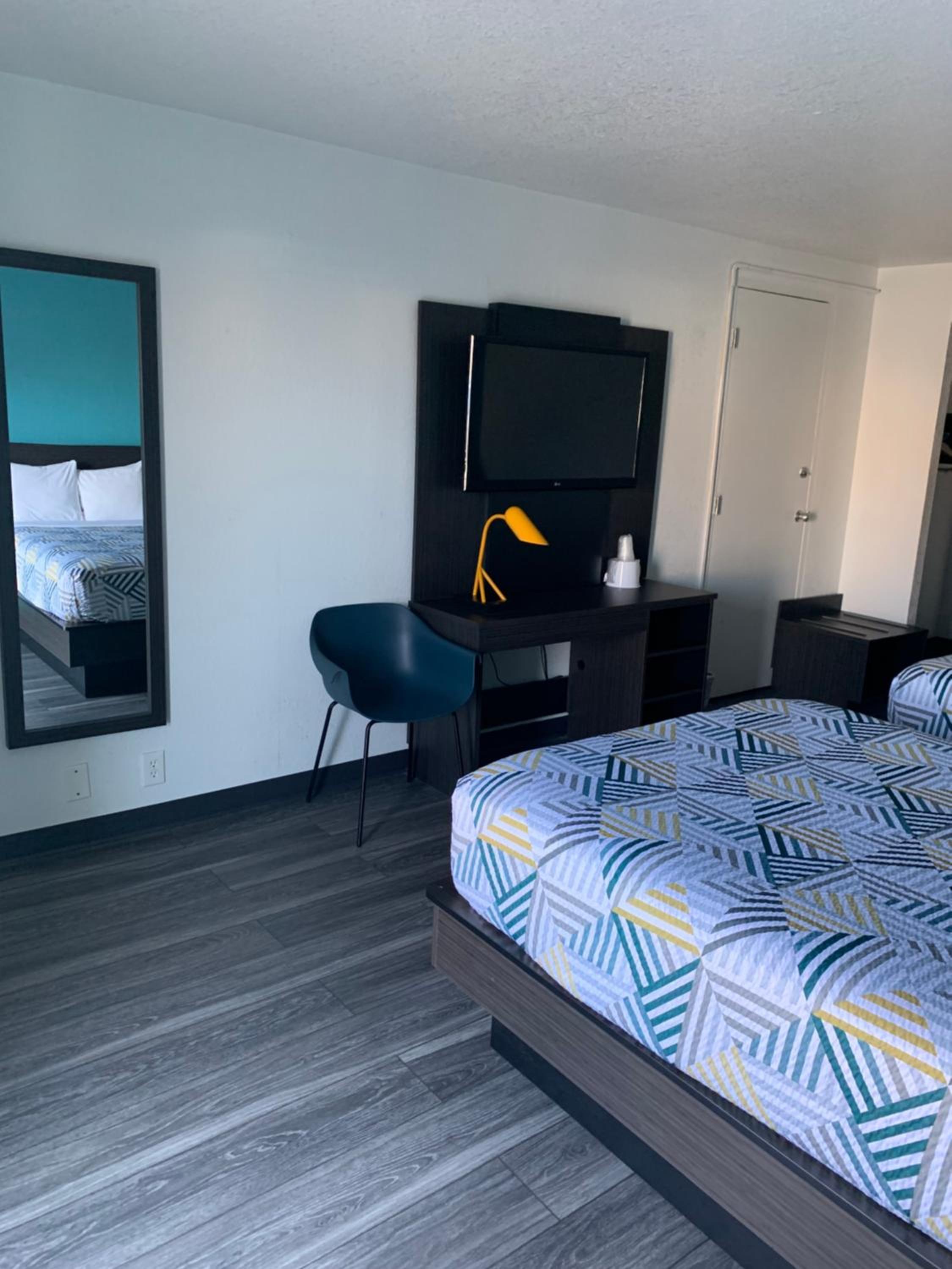 Quadruple Room - Non-Smoking photo 3
