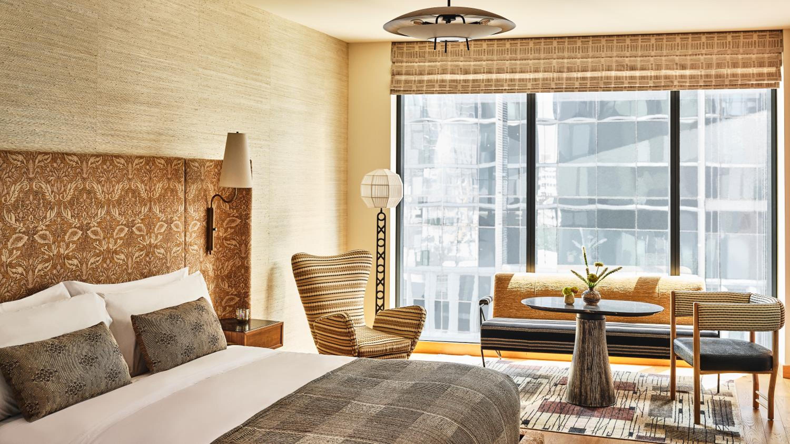 Grand King, Guest room, 1 King - Photo 1