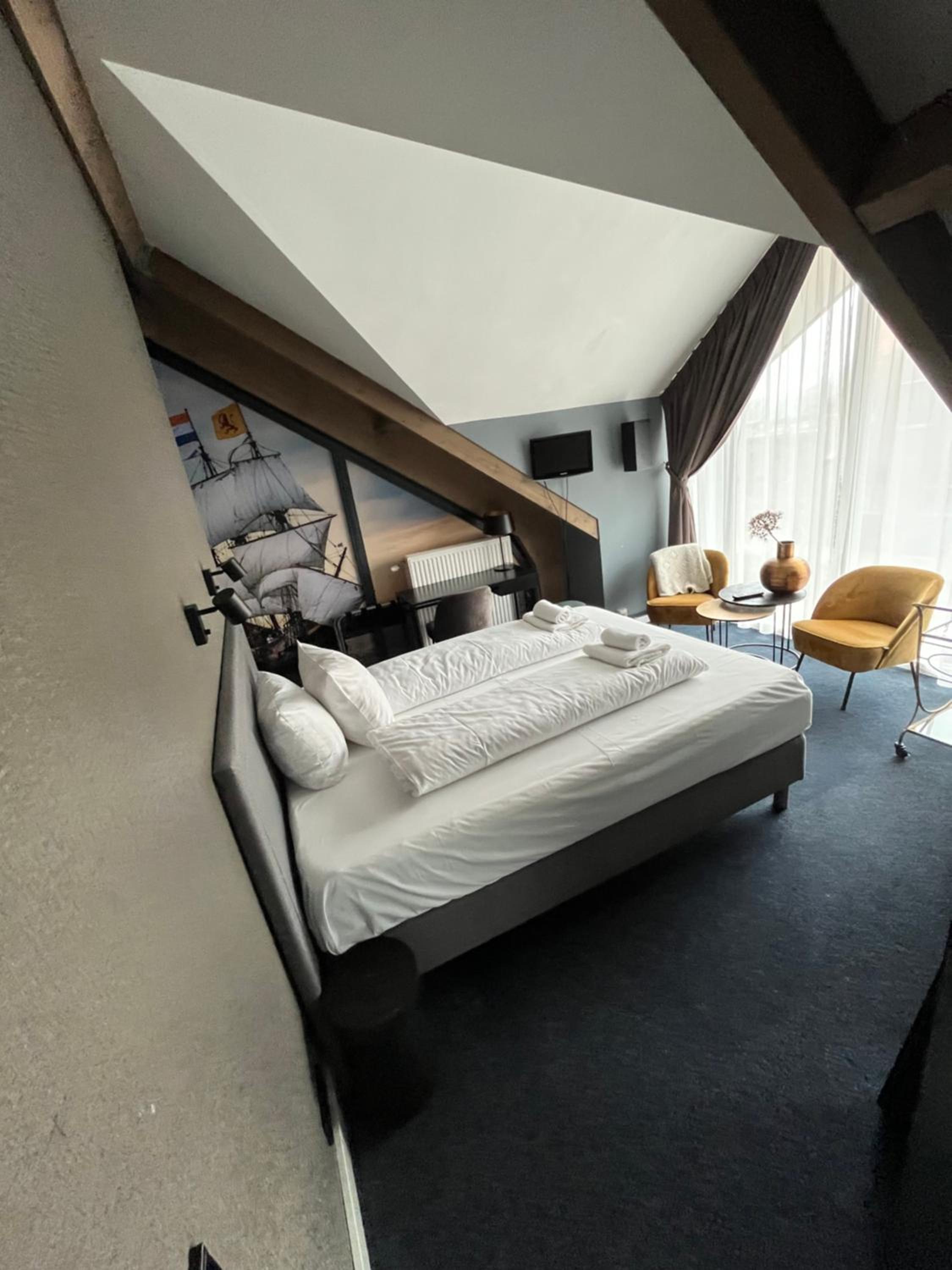 Deluxe Quadruple Room - Photo 3