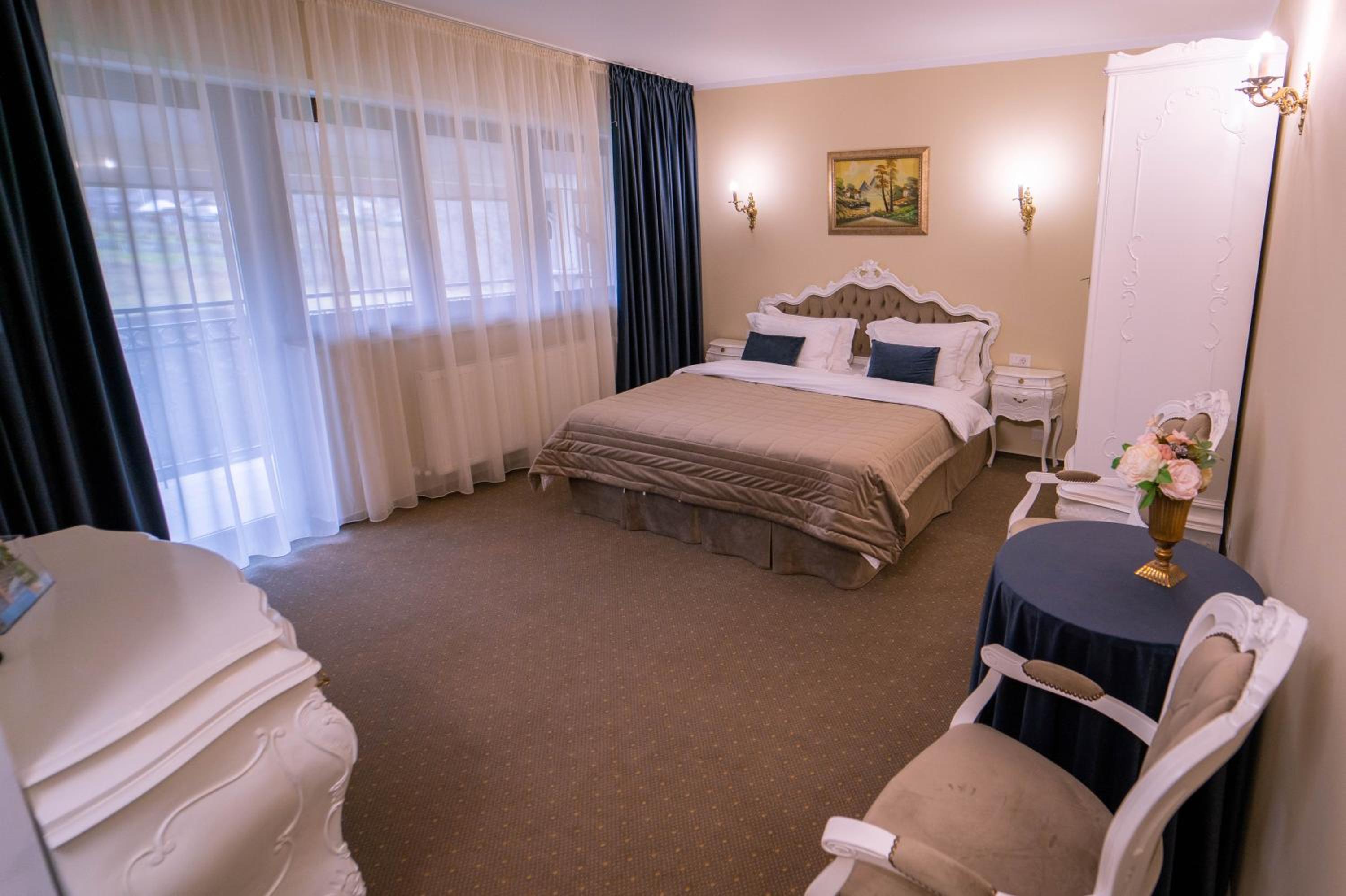 Double Room with Balcony photo 2
