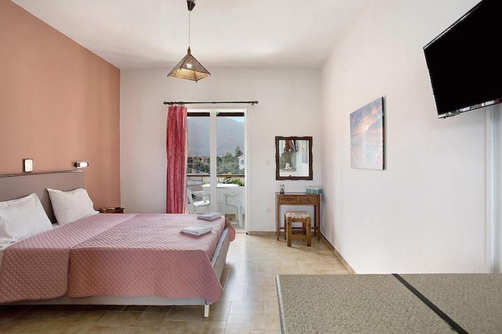 Budget Double Room photo 1