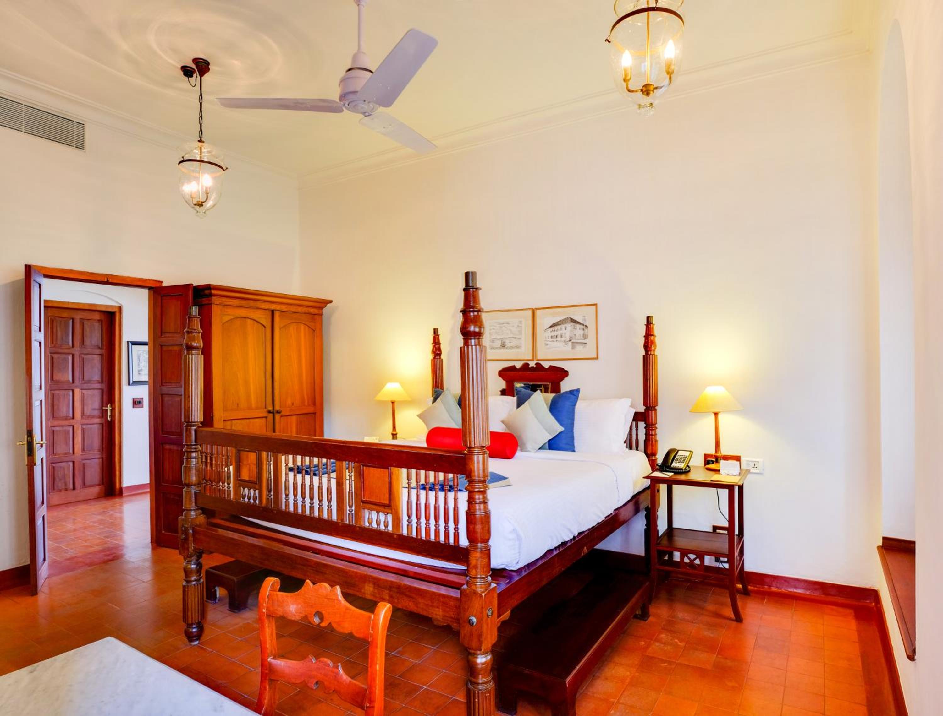 Deluxe Sea Facing Suite - Complimentary Sunset cruise for 45 minutes - Photo 8