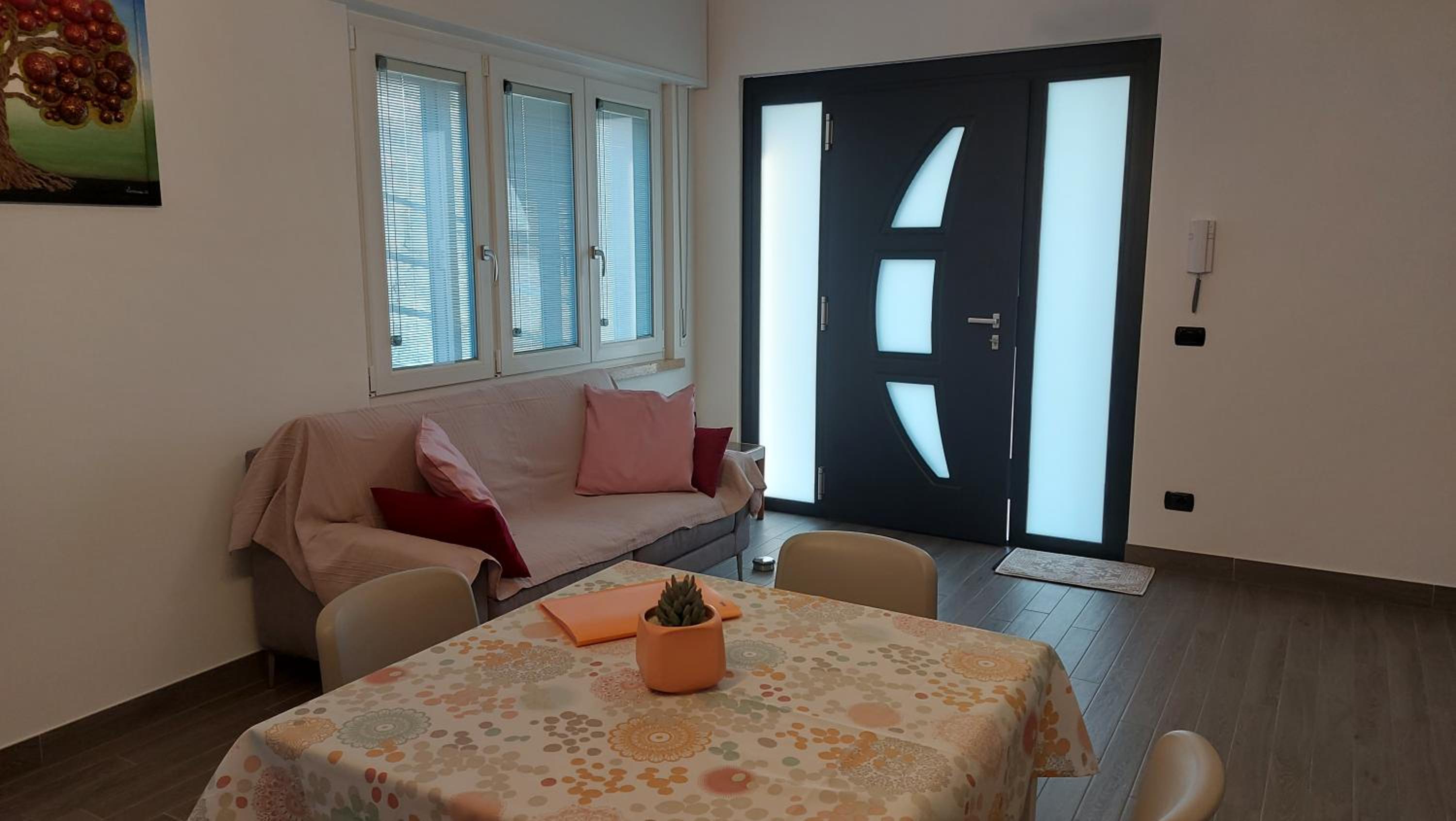 Apartment with Balcony photo 1