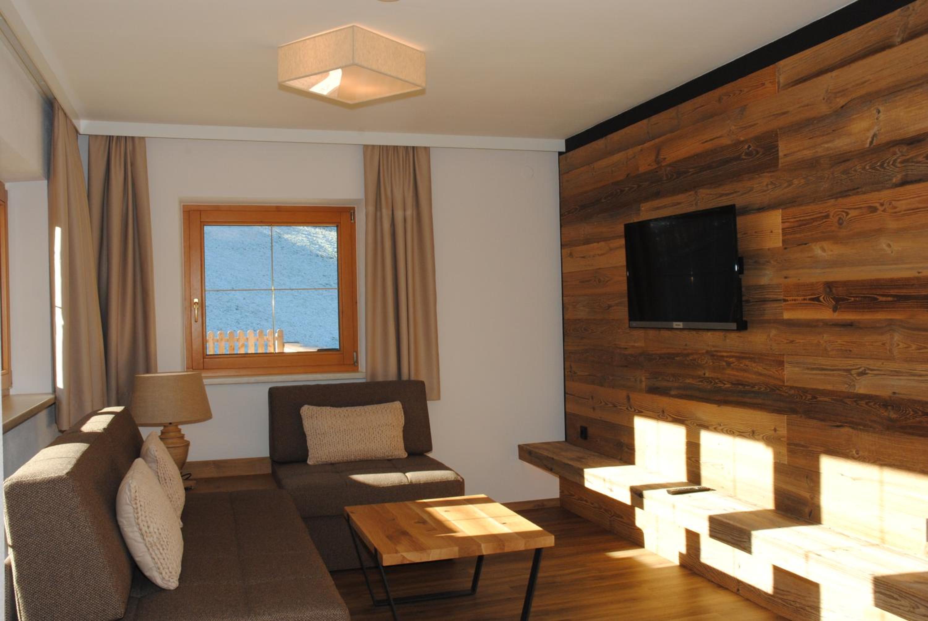 Apartment with Terrace photo 3
