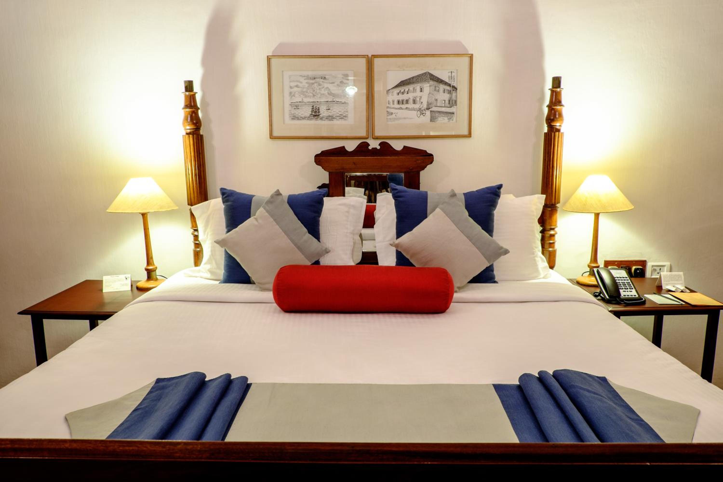 Deluxe Sea Facing Suite - Complimentary Sunset cruise for 45 minutes - Photo 7