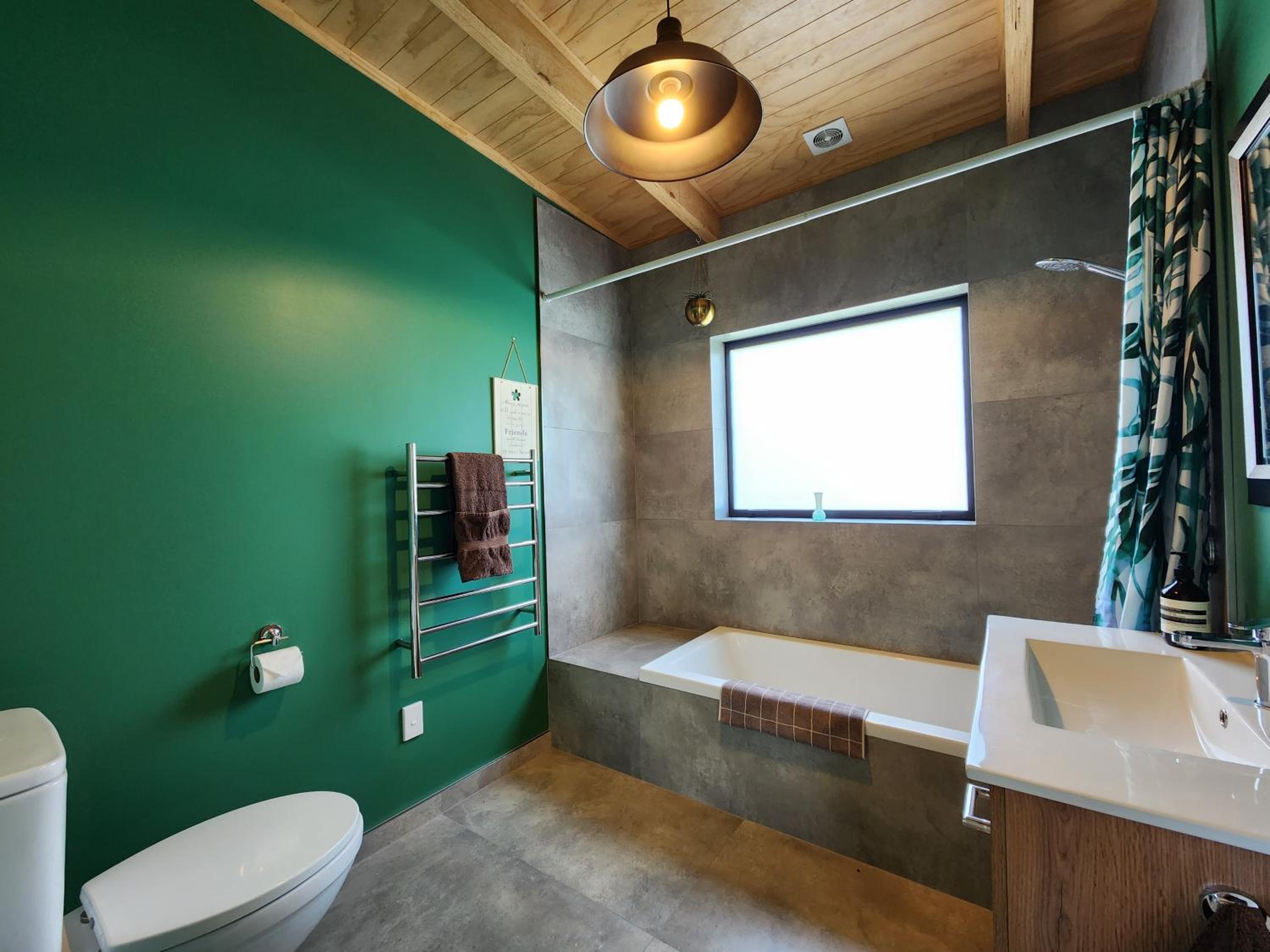 Three-Bedroom House photo 2
