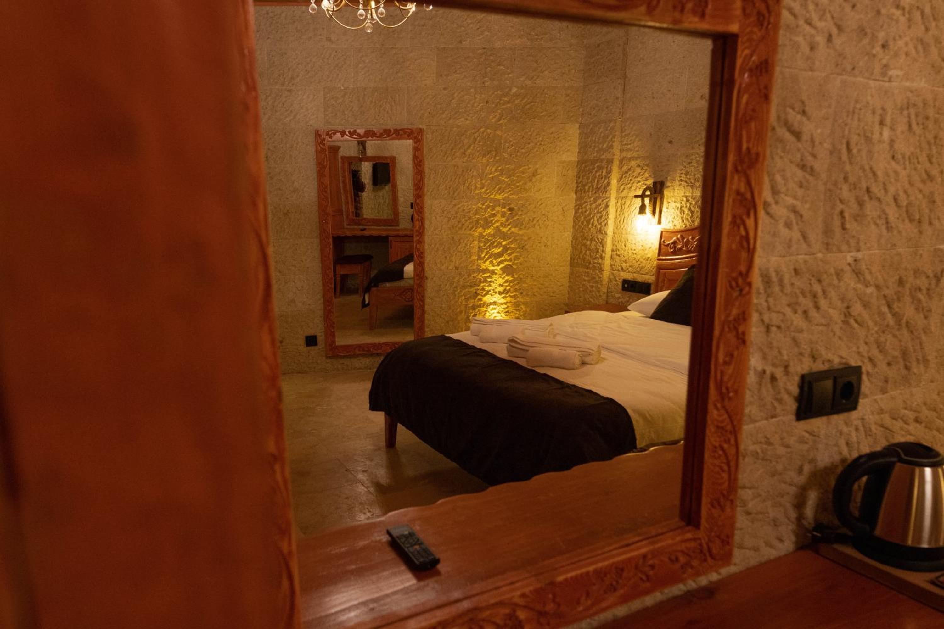 Luxury Triple Room - Photo 9