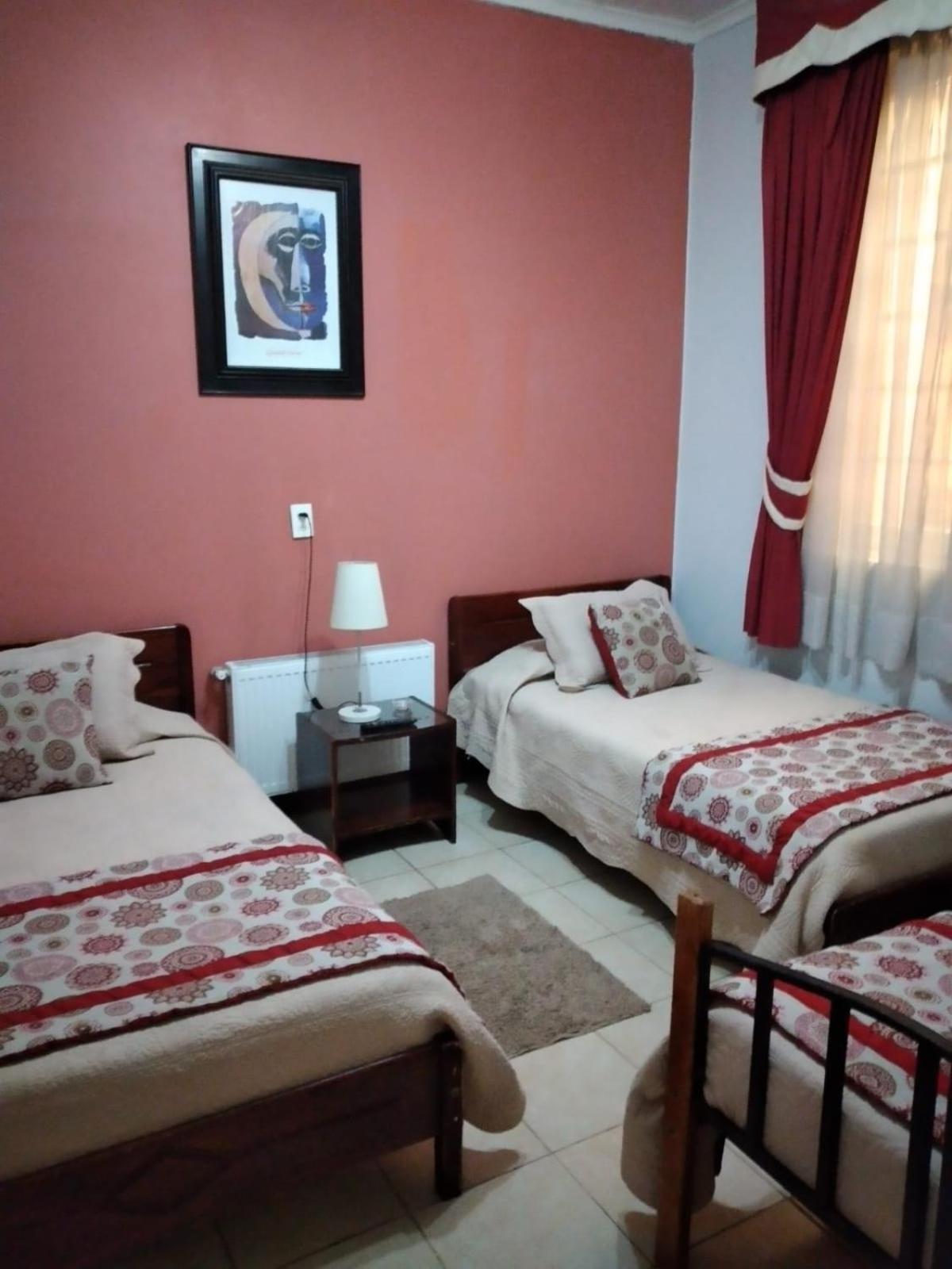 Triple Room with Private Bathroom photo 1