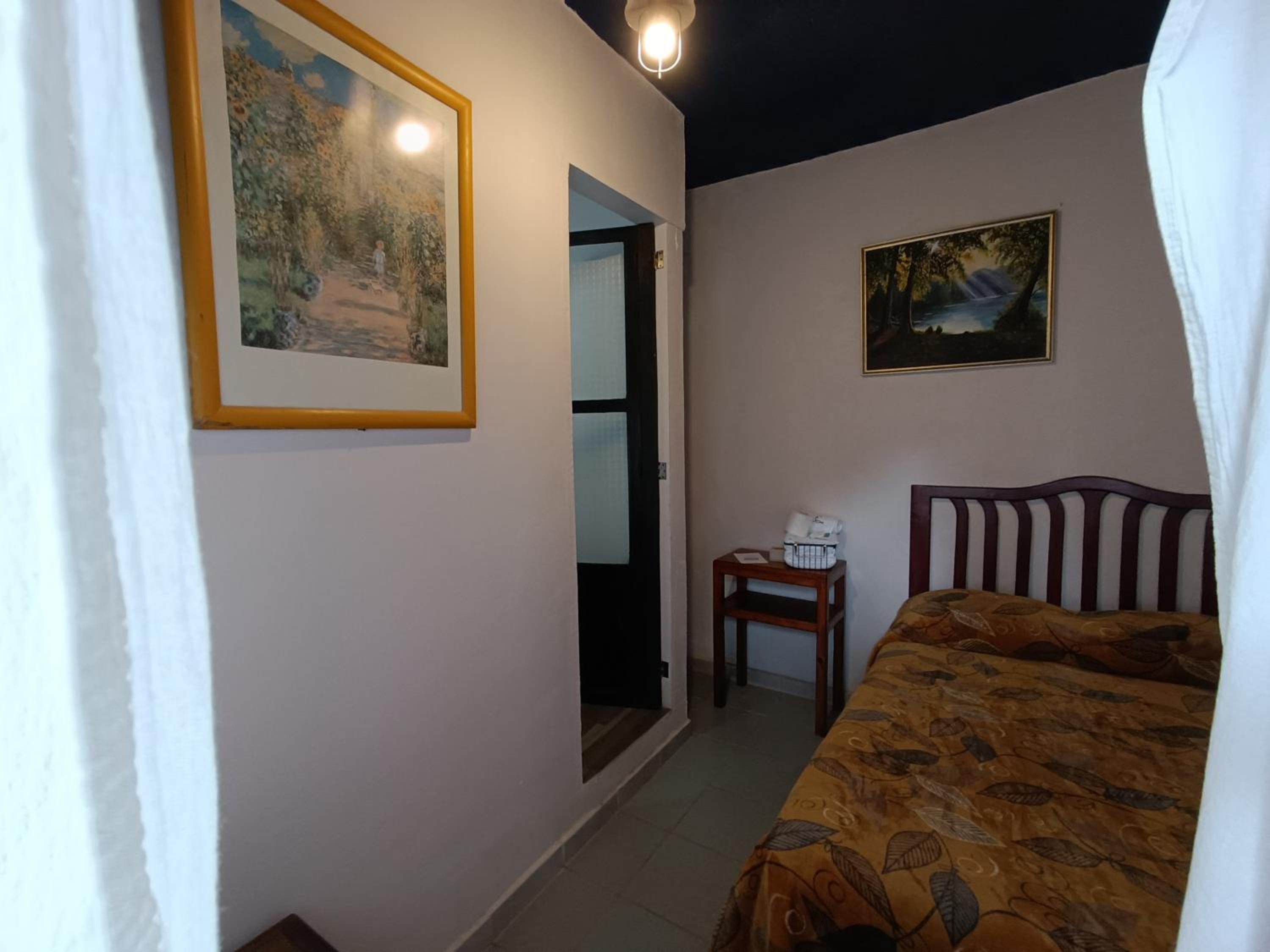 Double Room with Private Bathroom photo 1