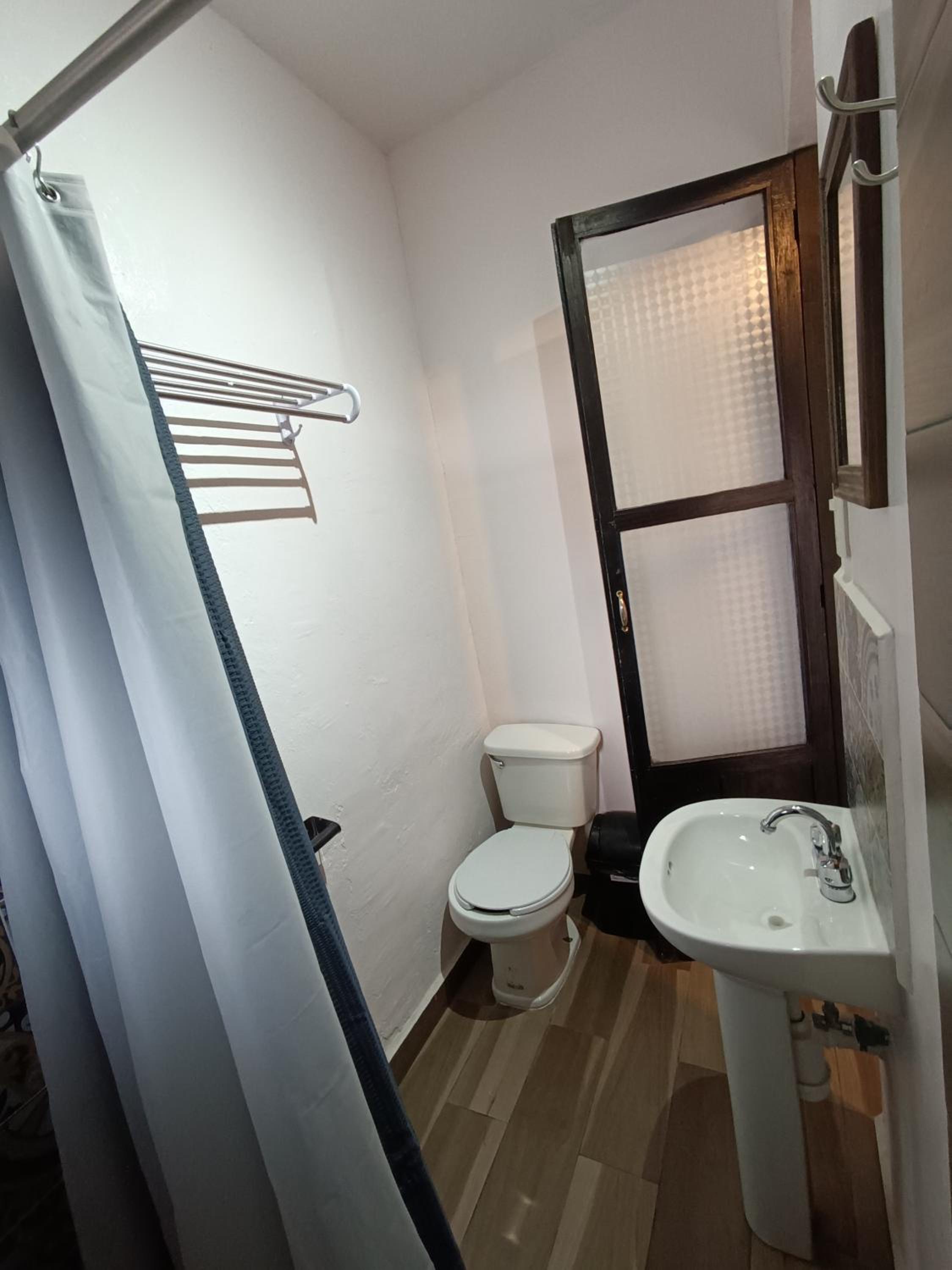 Double Room with Private Bathroom photo 3
