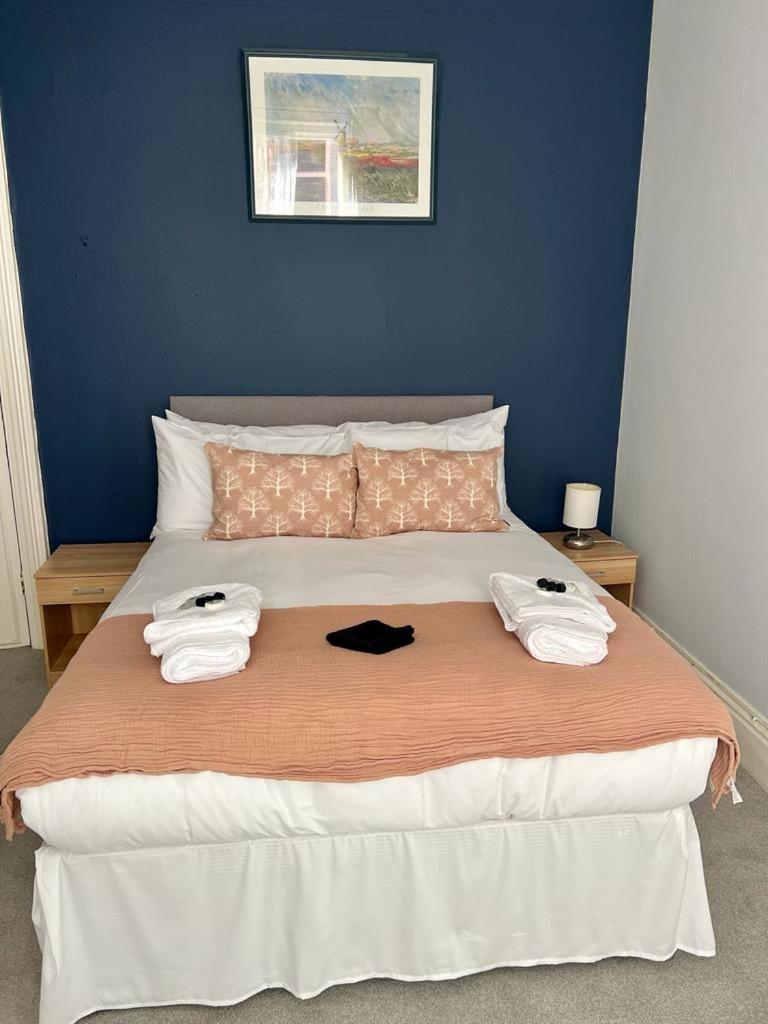 Budget Double Room photo 3