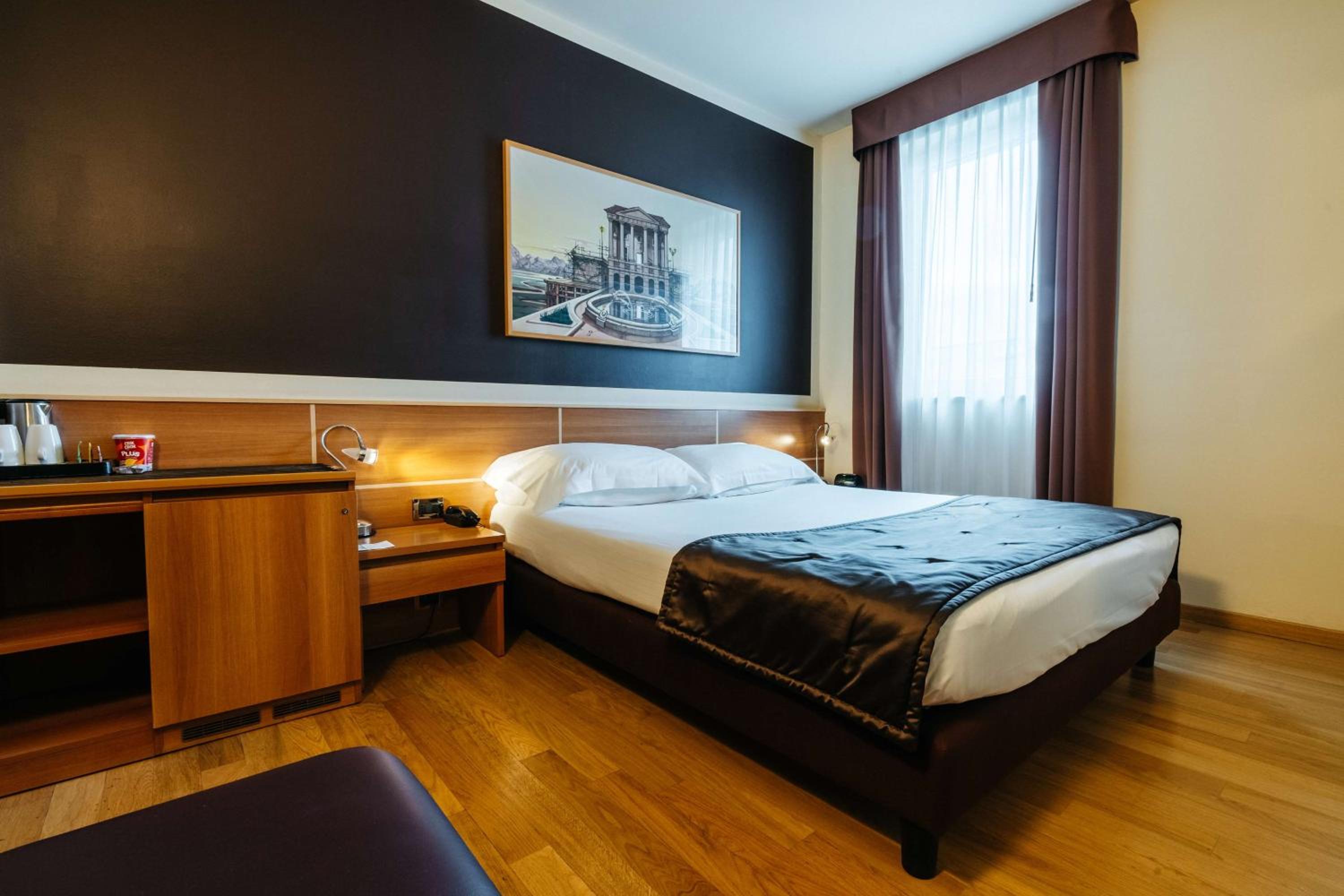 Executive Queen Room - Photo 1