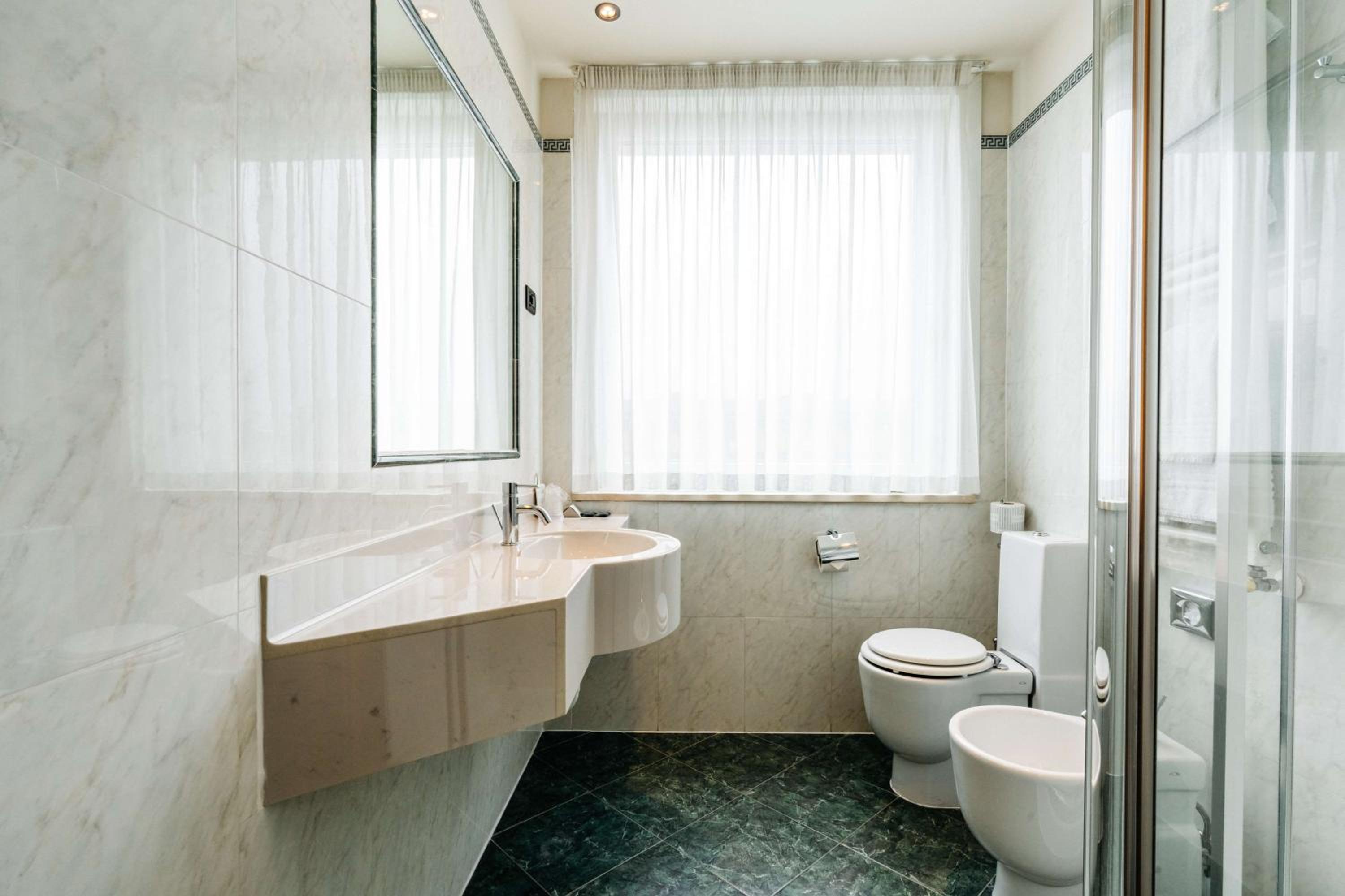 Superior Triple Room - Photo 9