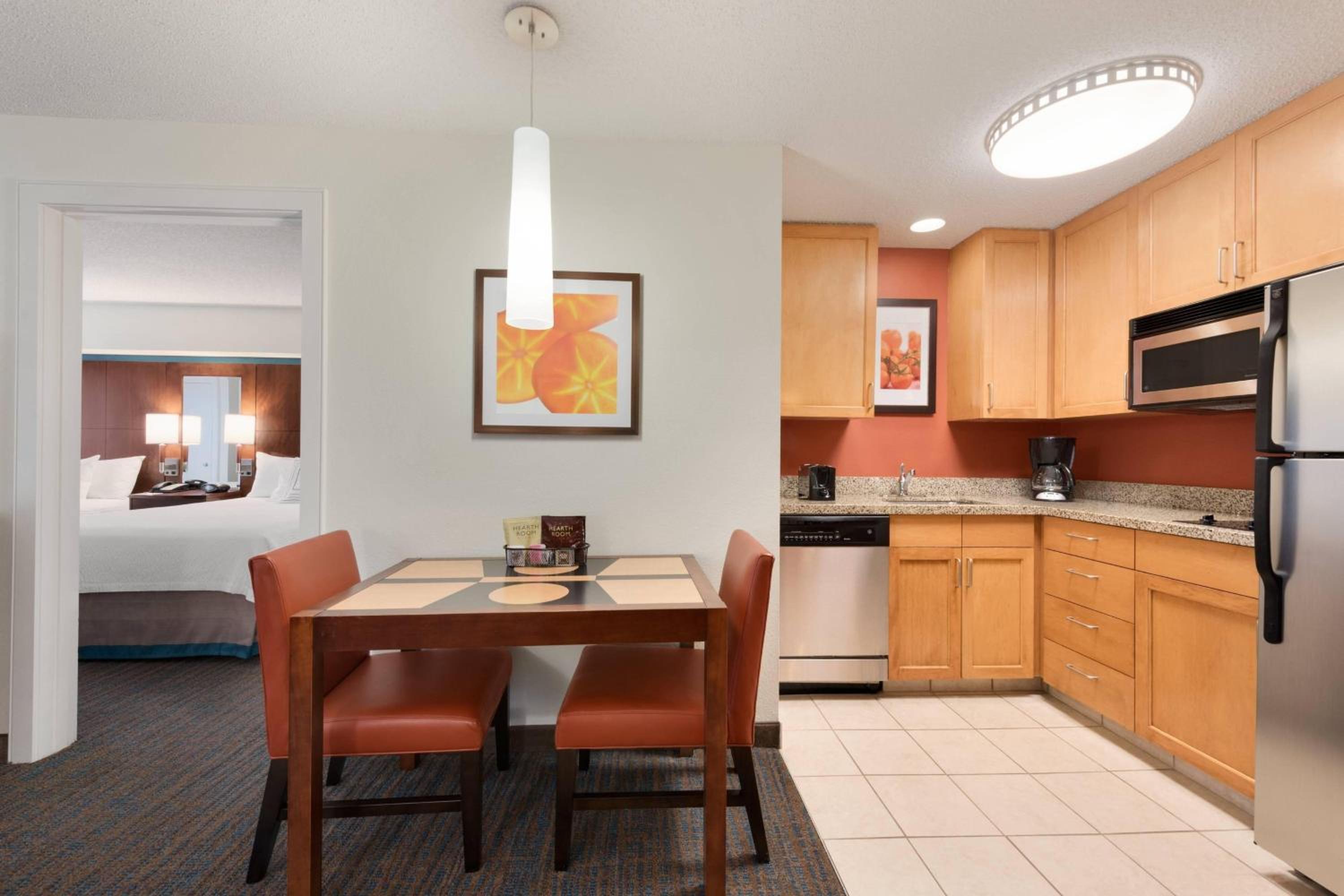 One-Bedroom Queen Suite with Sofa Bed - Photo 5